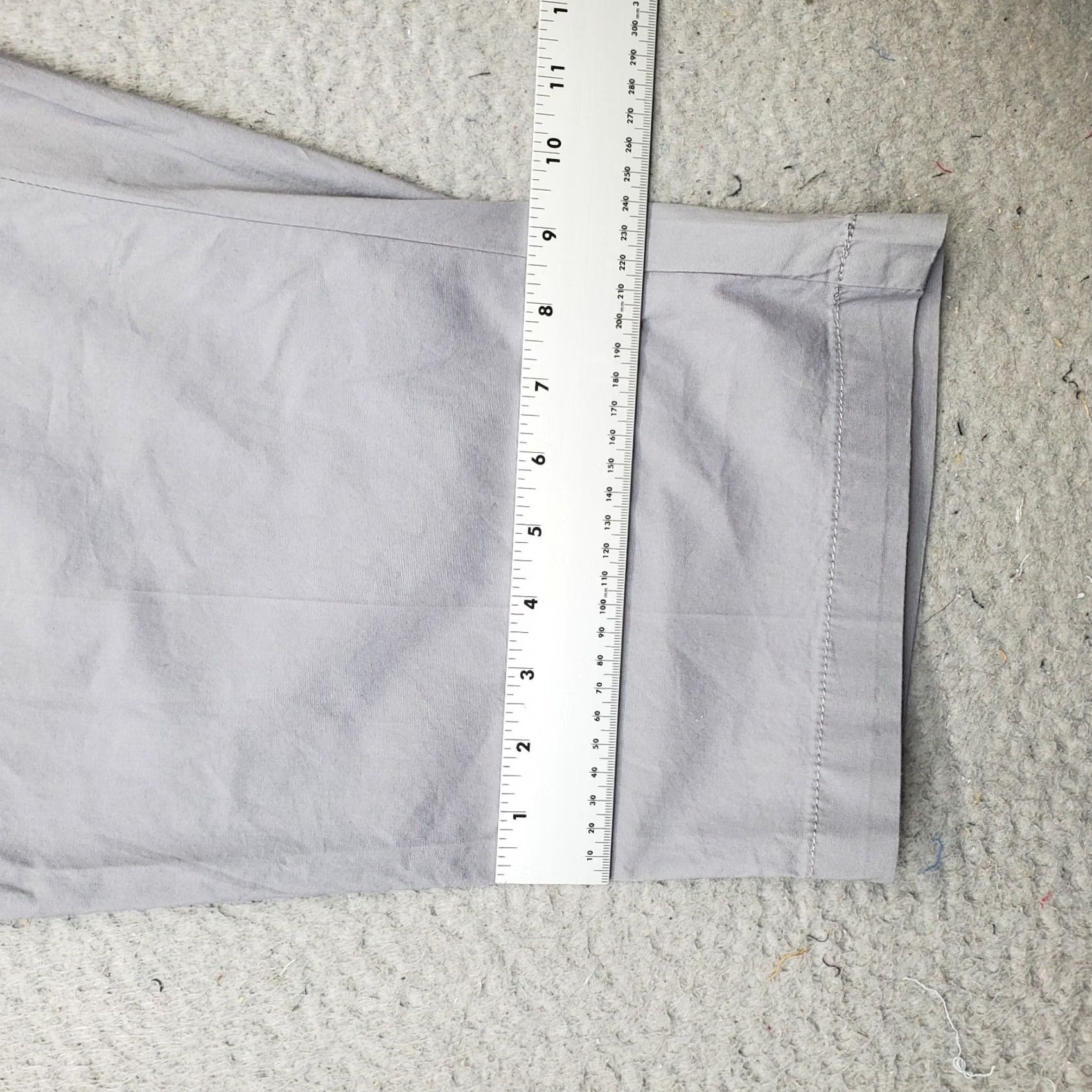 Vintage St. John's Bay Womens 0X Gray Capri Cargo Pants Stretch Mid Rise Drawstring Waist Pant Capris Size 40" / US 18 - 5 Thumbnail