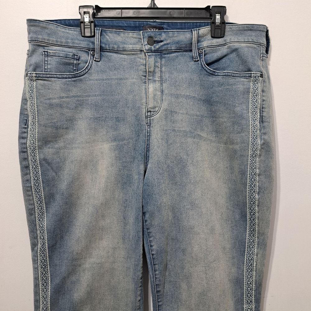 Other NYDJ Marilyn Straight Woven Side Trim Liftxtuck Technology L Size 40" / US 18 - 11 Thumbnail