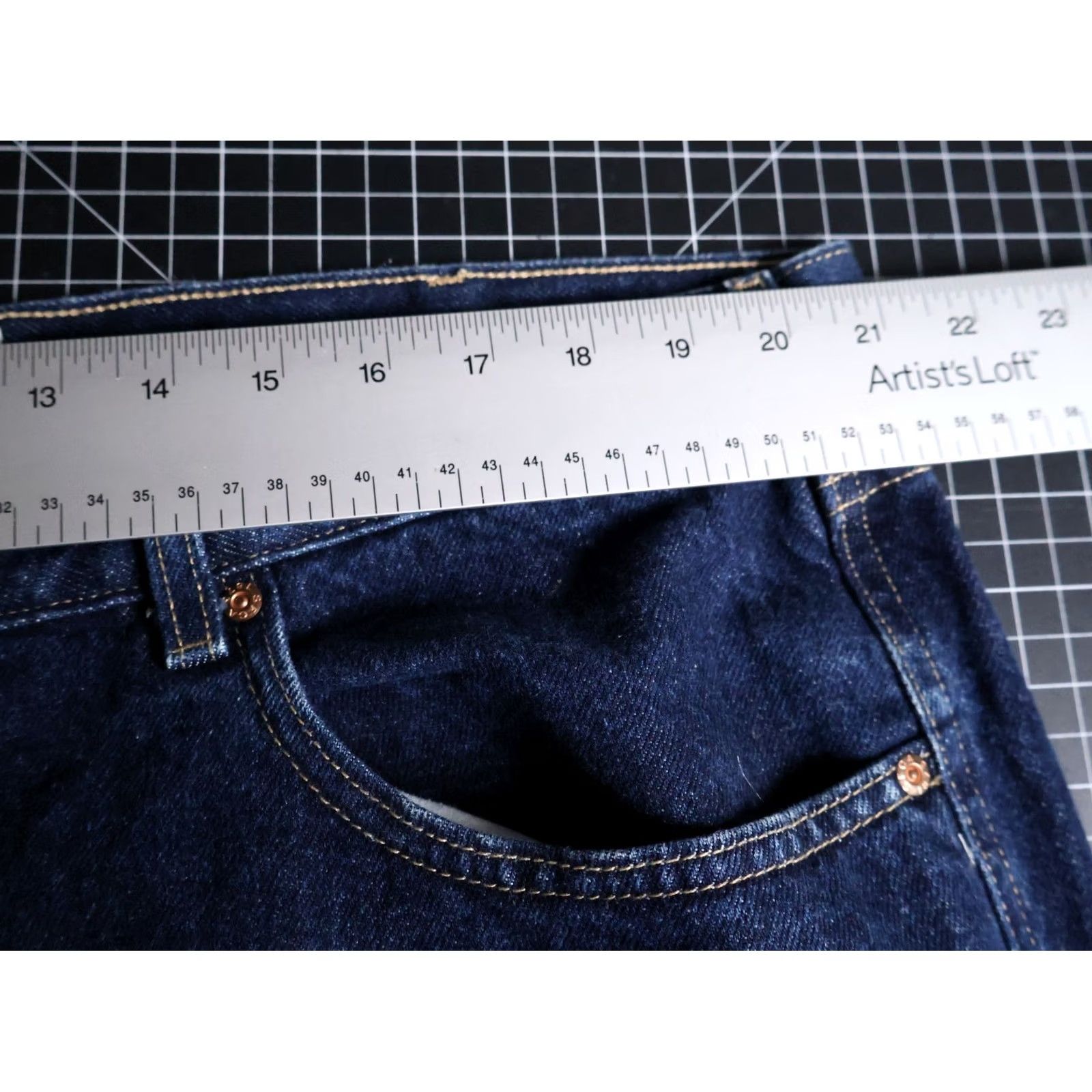 Levi's VINTAGE Levi's Workwear Jeans Main Selling Point Carpenter 5-Pocket 42 x 30 Blue Denim 2005 Mens Jeans Vintage 90s Grunge Hipster Retro Size US 42 / EU 58 - 5 Thumbnail