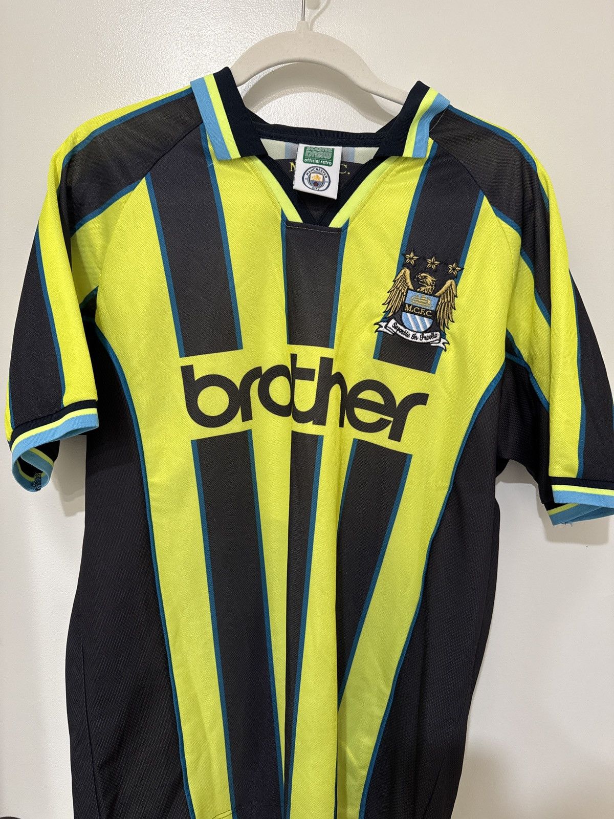 Vintage Man City retro kit Size US L / EU 52-54 / 3 - 1 Thumbnail