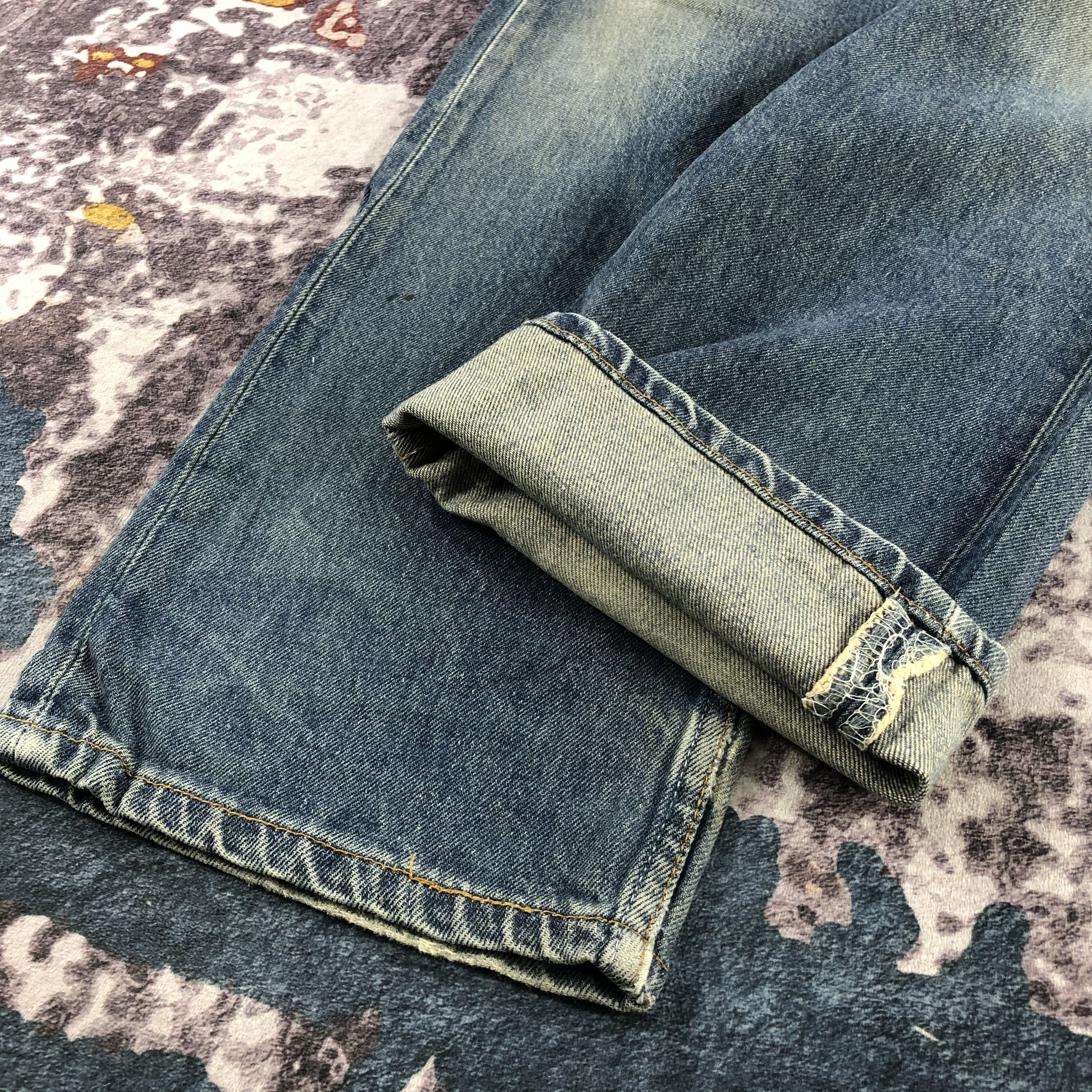 Levi's × Vintage Vintage Blue Wash Levis 501 Jeans-JM2895 Size US 35 - 9 Thumbnail