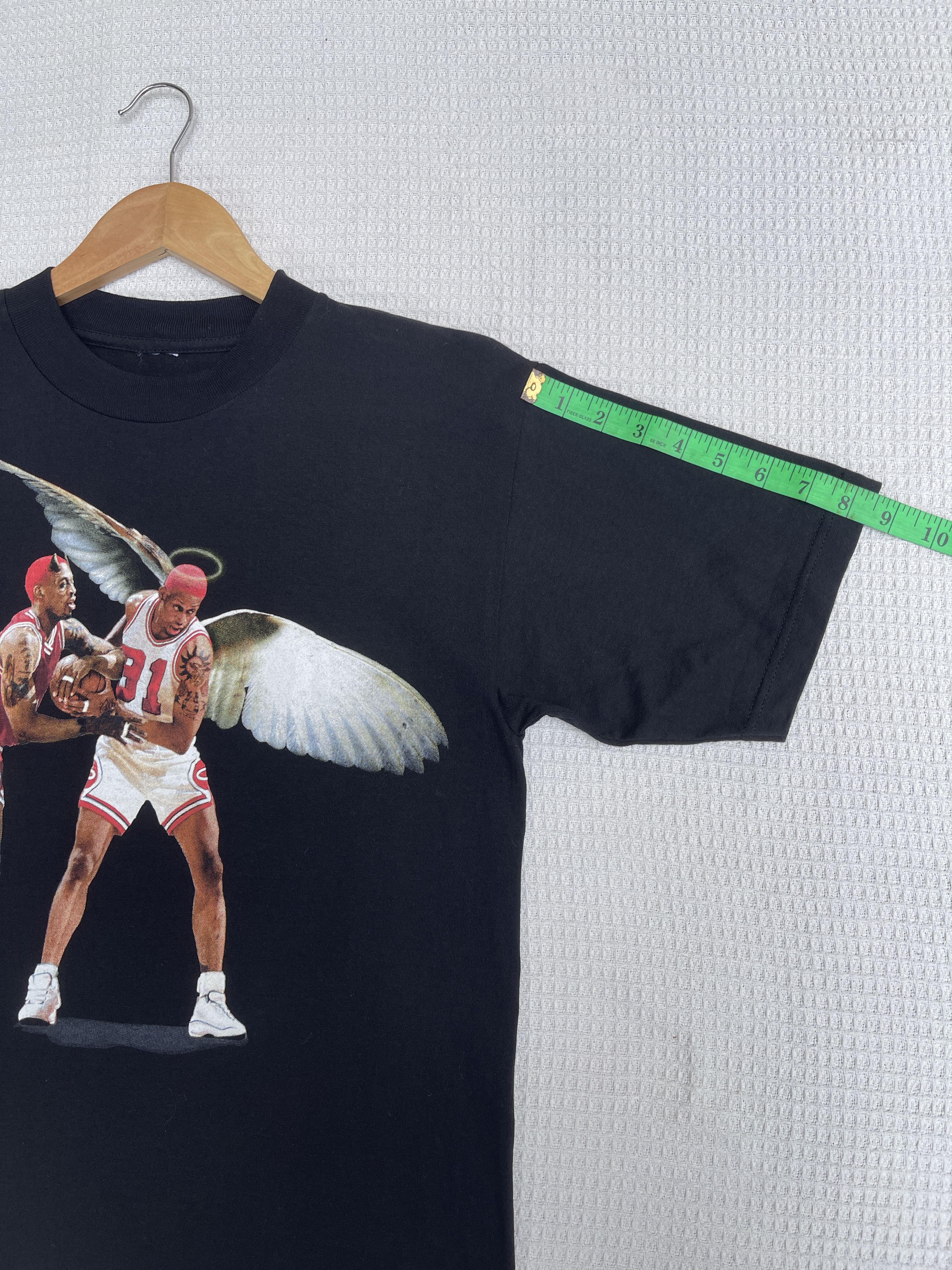 NBA Last Drop🔥Rare🔥Vintage Dennis Rodman Angel and Devil T-Shirt Size US S / EU 44-46 / 1 - 11 Thumbnail