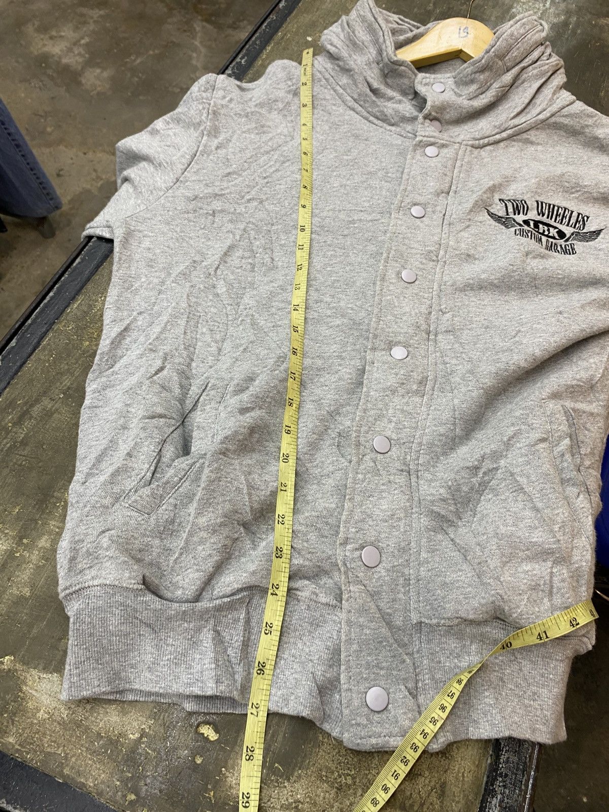 Vintage 💥binddingoffer💥 undefined lowblow knuckle looney tune hoodie Size US L / EU 52-54 / 3 - 10 Thumbnail