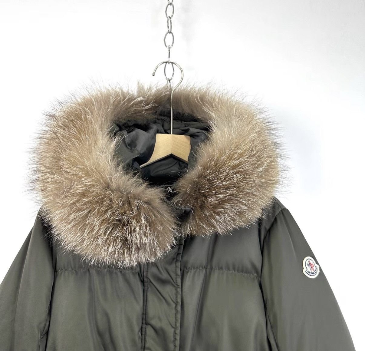 Moncler Moncler Army Green Waist Hooded Sleeve Logo Down Jacket K12 Size XS / US 0-2 / IT 36-38 - 3 Thumbnail