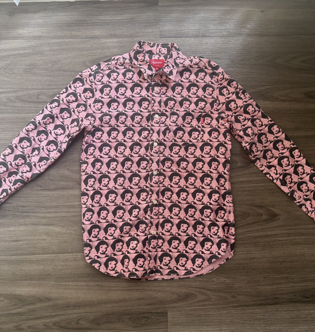Disney × Supreme Supreme Snow White Size US M / EU 48-50 / 2 - 1 Thumbnail