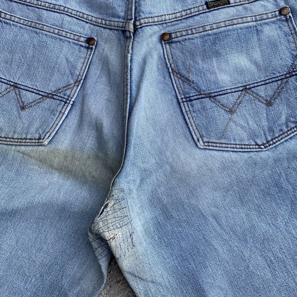 Japanese Brand Vintage Japan Wrangler Distressed Denim Jeans W32 Size US 32 / EU 48 - 12 Thumbnail