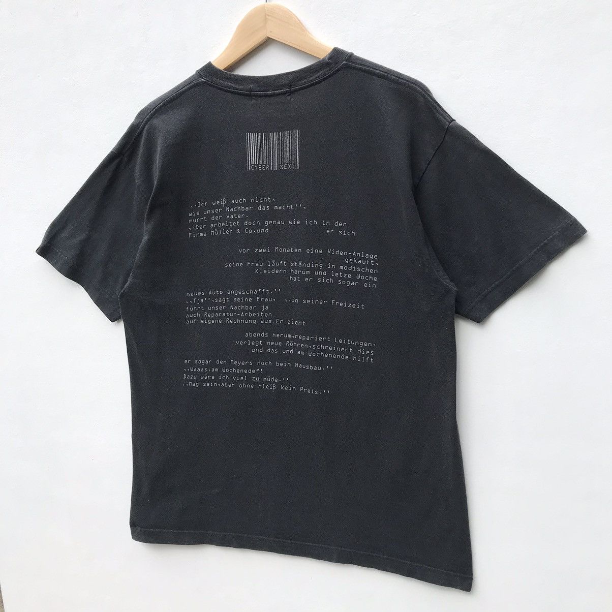 Vintage Vintage Aristrist Geborene Kampfer Tee Cyber Sex Art Size US M / EU 48-50 / 2 - 4 Thumbnail