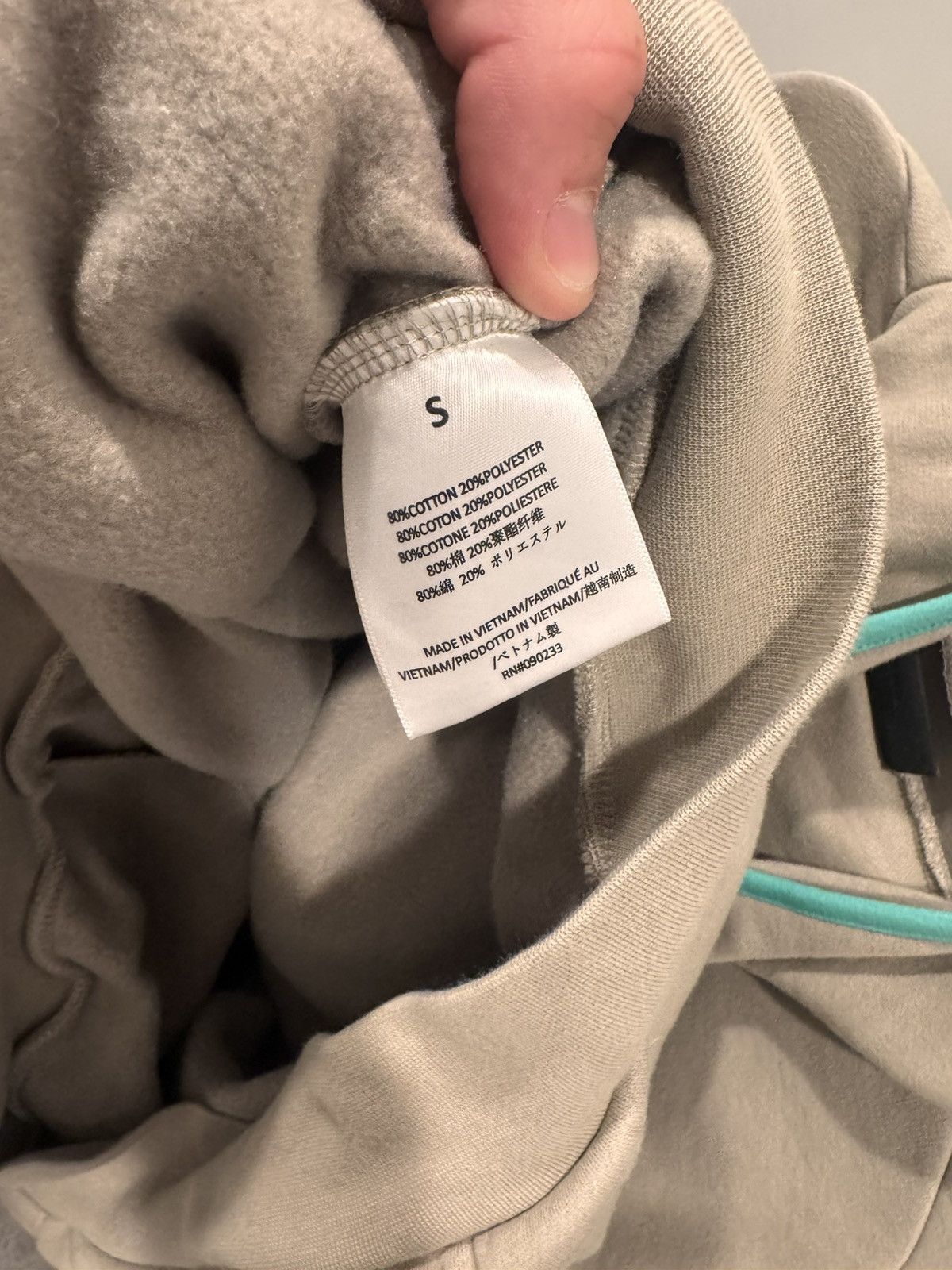 Essentials × Fear of God Beige and Green outline hoodie Size US S / EU 44-46 / 1 - 4 Thumbnail