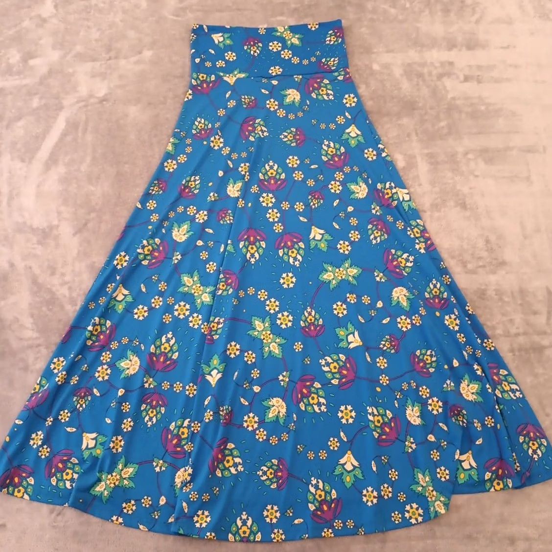 Vintage LuLaRoe Maxi Skirt XS Blue Floral Long Pull On Womens Regular Skirt Long Blue Floral Stretch Vintage No N/A Size 26" / US 2 / IT 38 - 2 Thumbnail