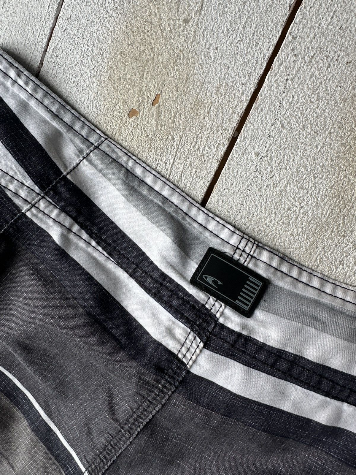 O'Neill 🚨Vintage O’NEIL BIG LOGO OVER PRINT Japanese Surf style Size US 29 - 11 Thumbnail