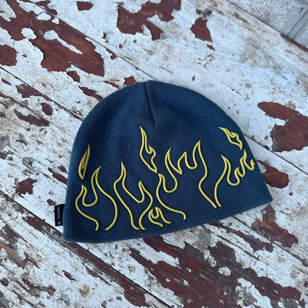 Tribal Streetwear Vintage Man’s Flame 🔥 Hat Cap Beanie Y2K 00s Trend Hype Size ONE SIZE - 1 Thumbnail