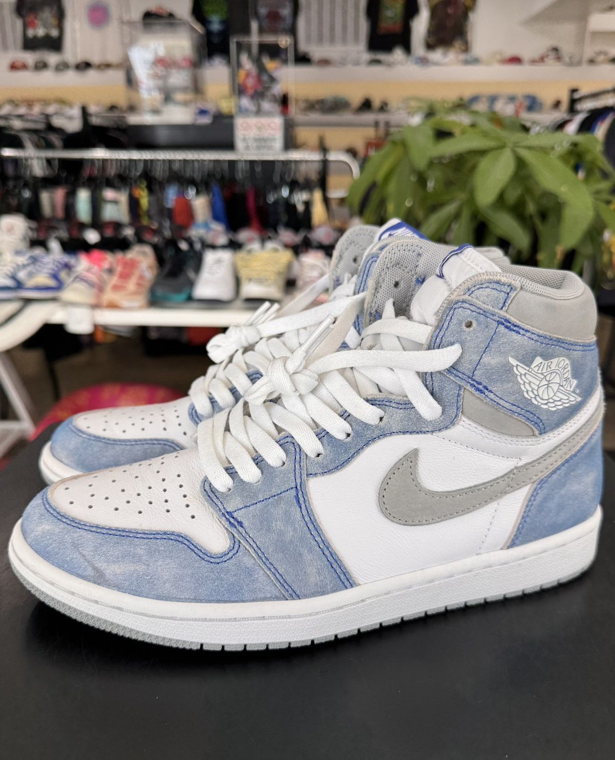 Air Jordan 1 Hyper Royal Smoke Grey Size 9 (2021)