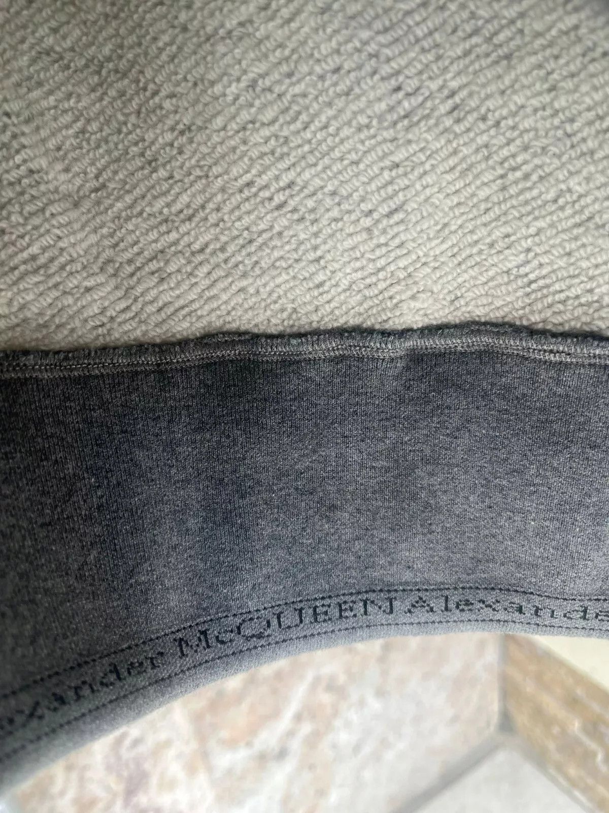 Alexander McQueen o1rshd1 Soft Cotton Logo Embroidered Crewneck Hoodie in Grey Size US M / EU 48-50 / 2 - 6 Thumbnail