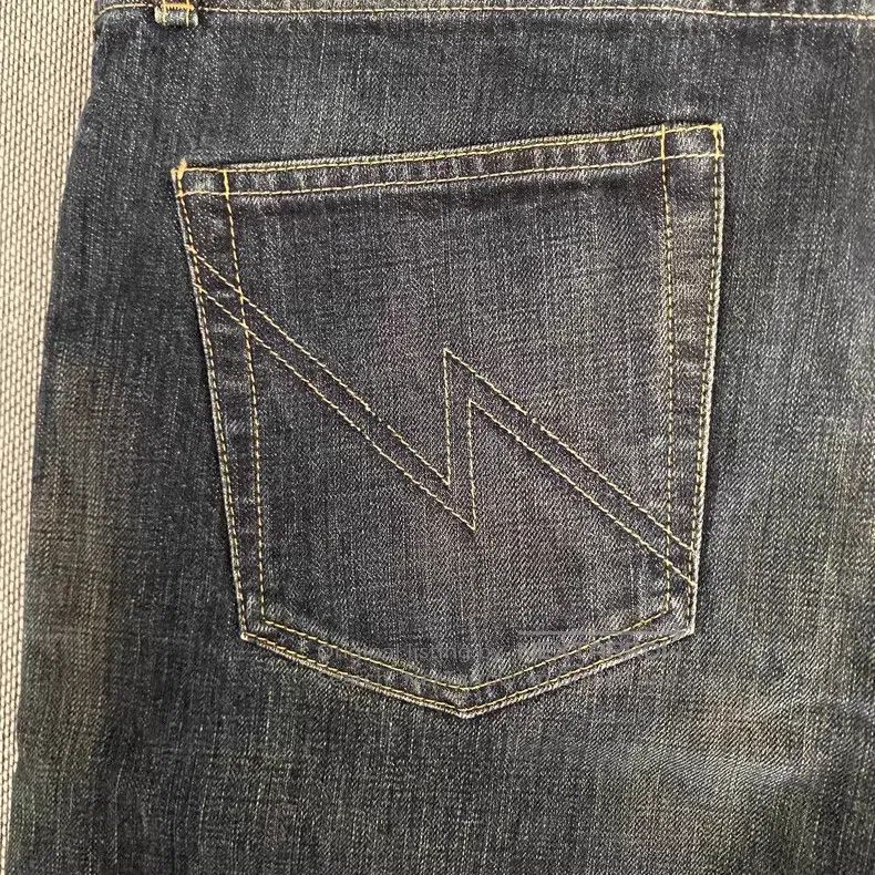 Neighborhood Neighborhood size L Basic Washed Denim Jeans Size US 27 - 6 Thumbnail