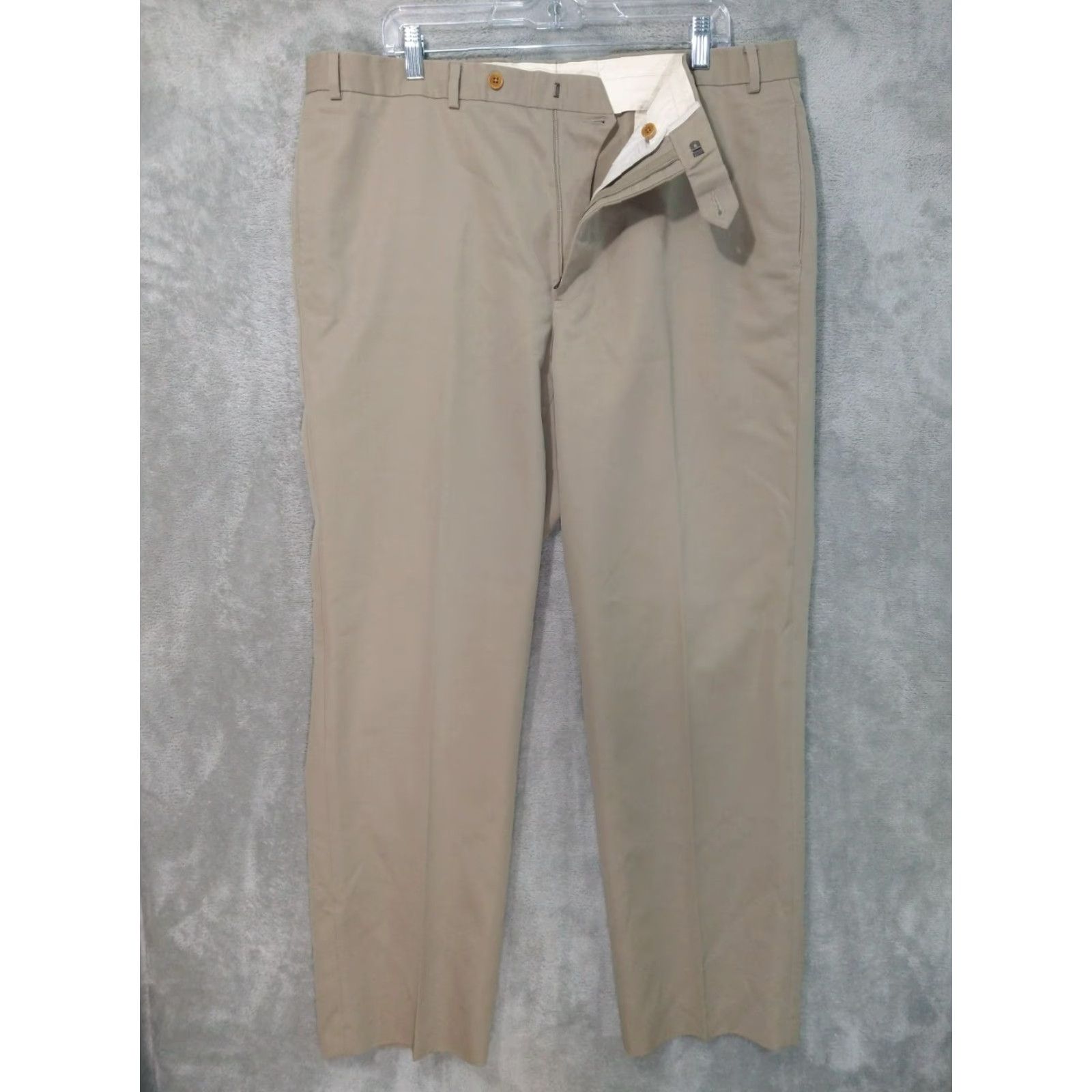 Brooks Brothers Brooks Brothers Dress Pants Mens 40x32 Beige Wool Flat Front Straight Leg Preppy Dress Pants Mens Beige Wool Flat Front Straight Leg Brooks Brothers Size US 40 / EU 56 - 2 Thumbnail