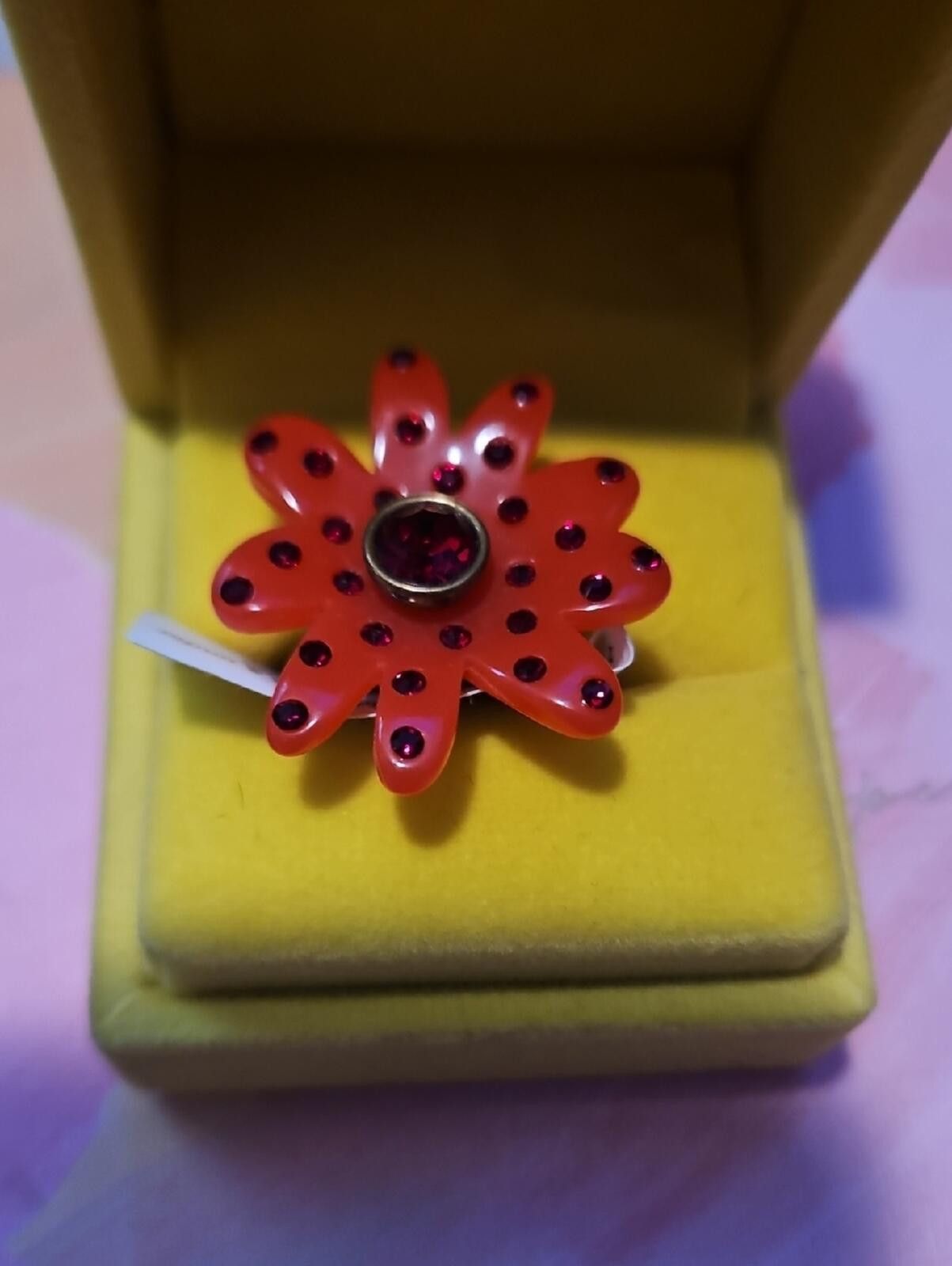 Forever 21 Kurt Geiger Red Floral Statement Ring with Ruby Center Size ONE SIZE - 1 Thumbnail