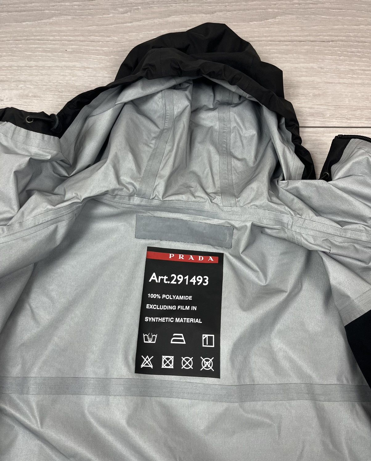 Prada Prada Linea Rossa Black Red Tab Ski Jacket Womens XS Size XS / US 0-2 / IT 36-38 - 15 Thumbnail