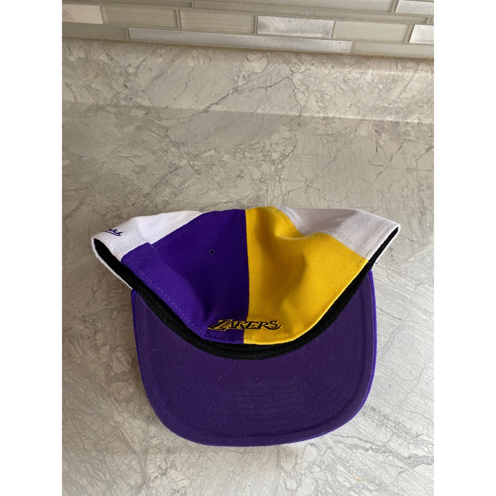 Mitchell & Ness LA Lakers Mitchell & Ness Fitted Hat Size 7 1/2 Size ONE SIZE - 7 Thumbnail