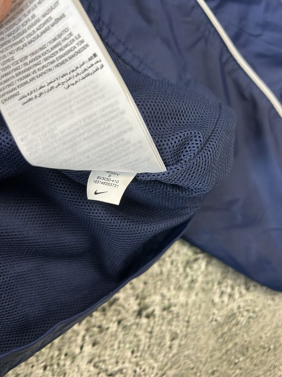 Nike × Vintage Nike track suit vintage navy pants windbreaker small logo Size US S / EU 44-46 / 1 - 5 Thumbnail