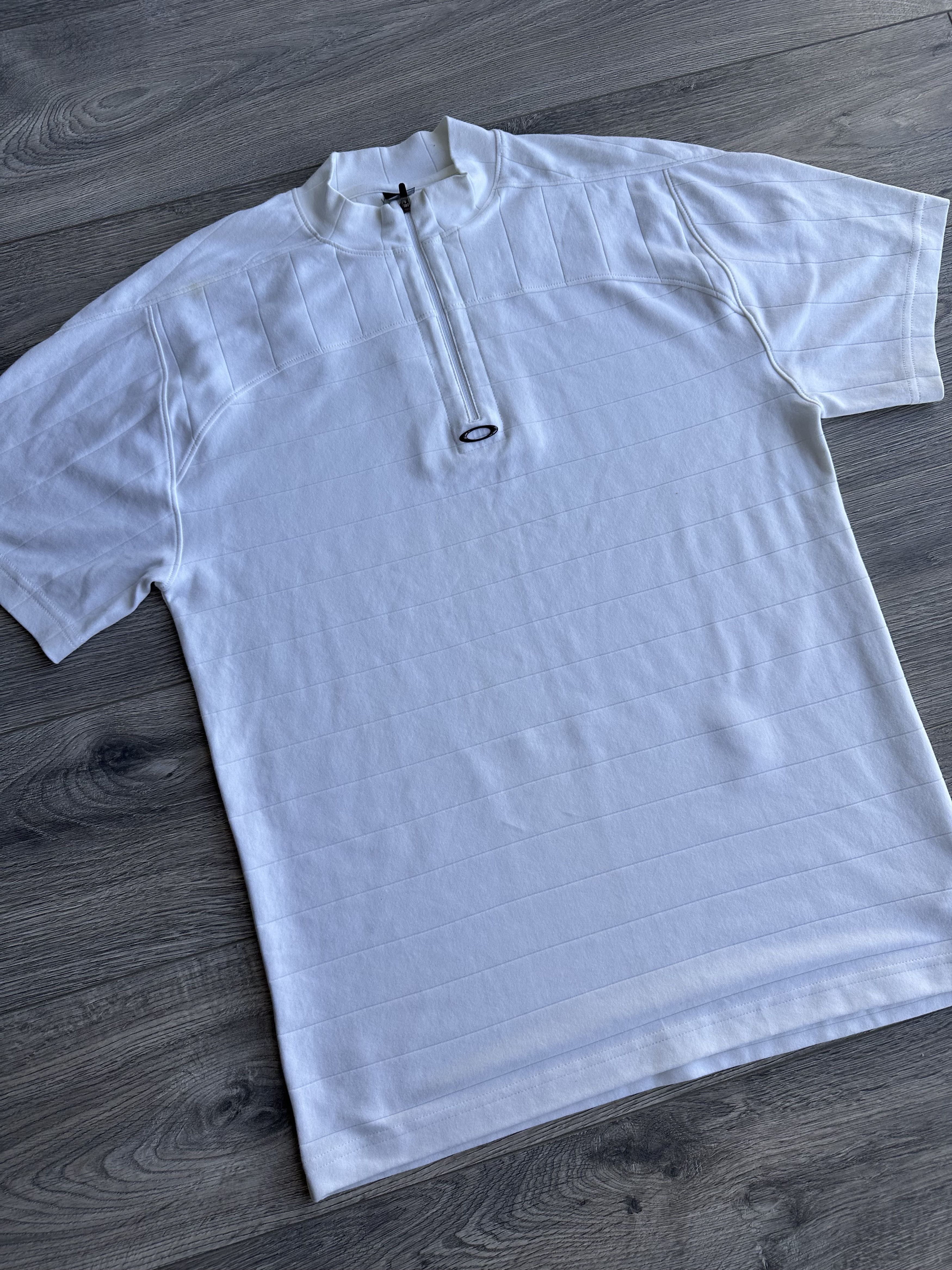 Oakley Oakley Vintage t shirt Size US M / EU 48-50 / 2 - 2 Thumbnail