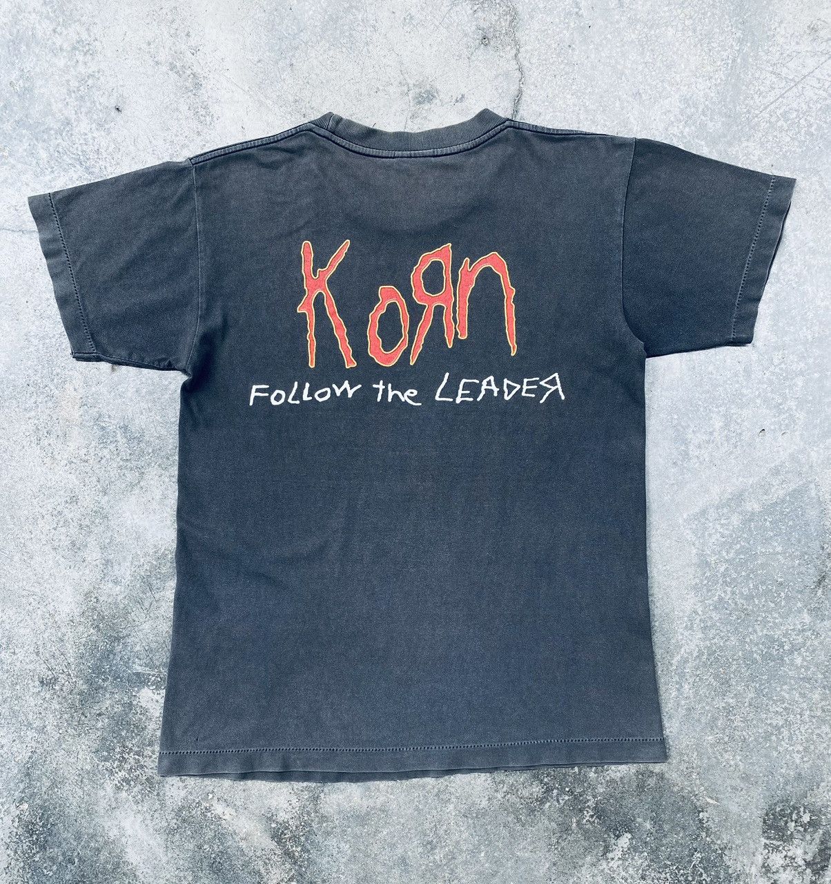 Band Tees Vintage Korn Follow The Leader Nu Metal Band Distressed Tees Size US S / EU 44-46 / 1 - 2 Thumbnail