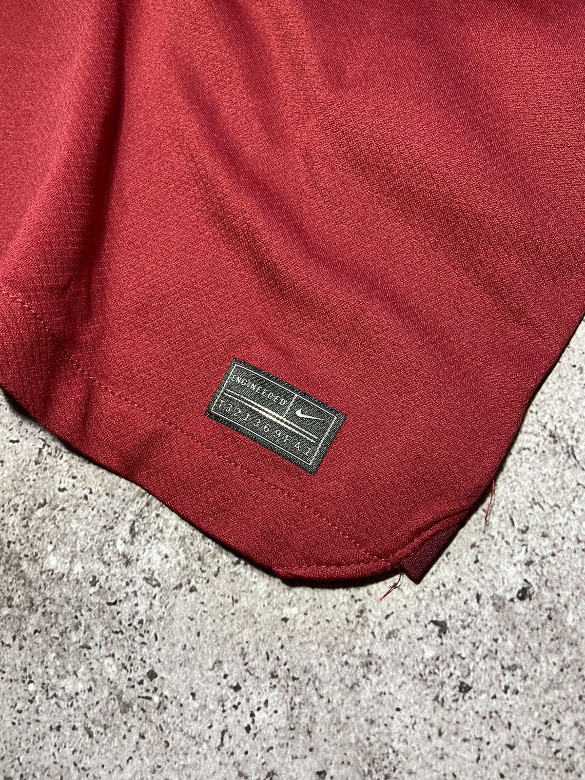 Nike 💥Liverpool 2022 home Jersey Nike football t-shirt‼️ Size US XL / EU 56 / 4 - 8 Thumbnail