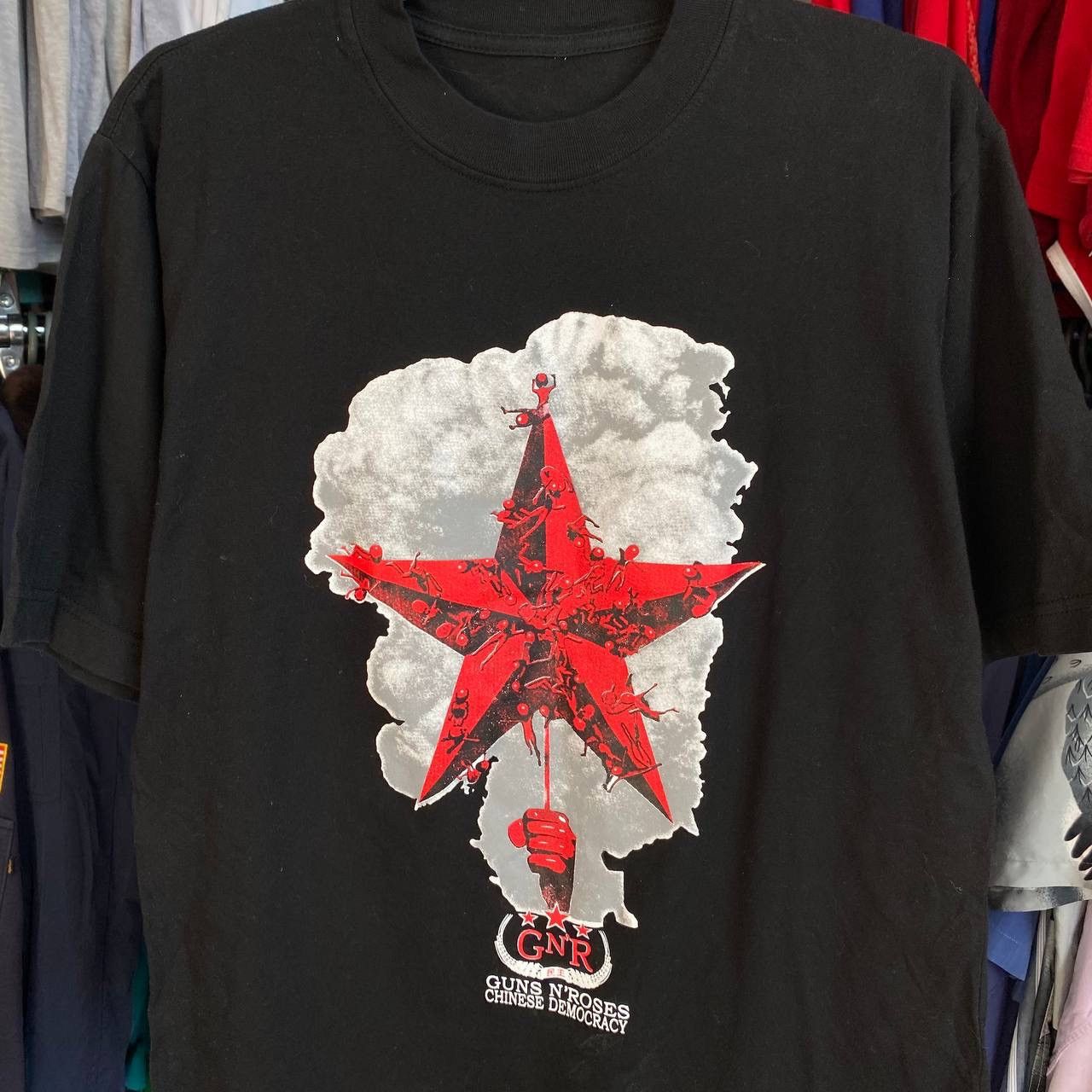 Band Tees × Vintage Vintage Guns N Roses Big logo 90’s graphic band tee Size US M / EU 48-50 / 2 - 2 Thumbnail