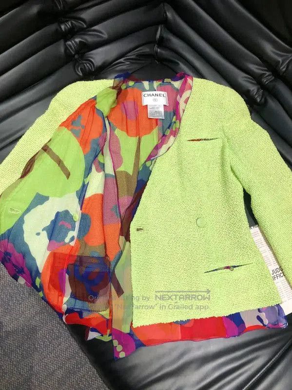 Chanel Chanel Green Wool Ruffled Sweater for Women . Size M / US 6-8 / IT 42-44 - 6 Thumbnail