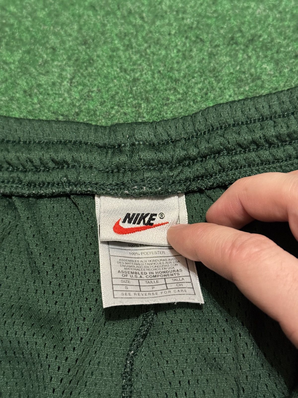 Nike Vintage Nike 90s Green Mesh Small 6” Drawstring Shorts Size US 29 - 2 Thumbnail