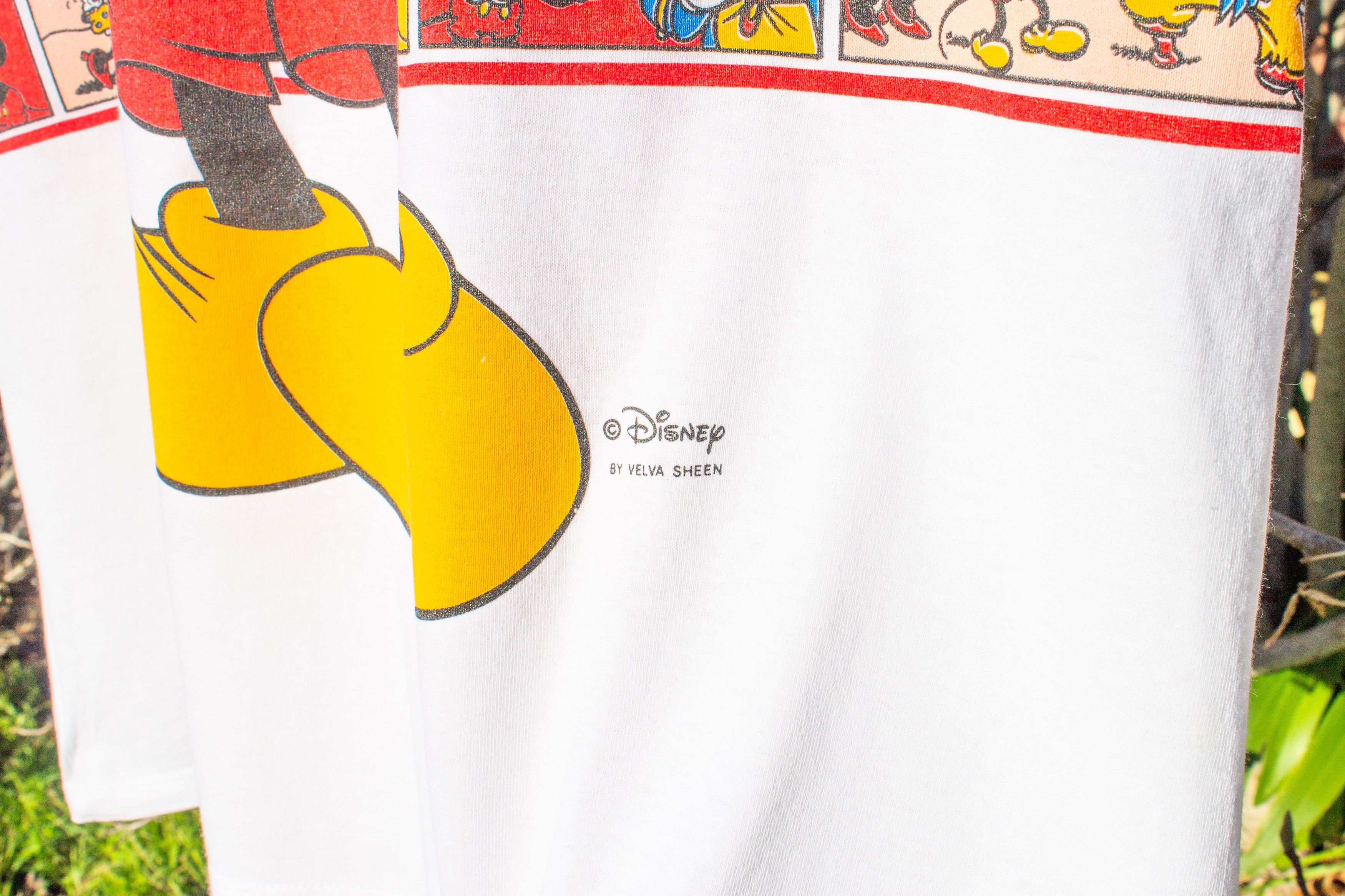 Velva Sheen 90's Comic Mickey Mouse T-Shirt Size US XL / EU 56 / 4 - 3 Thumbnail