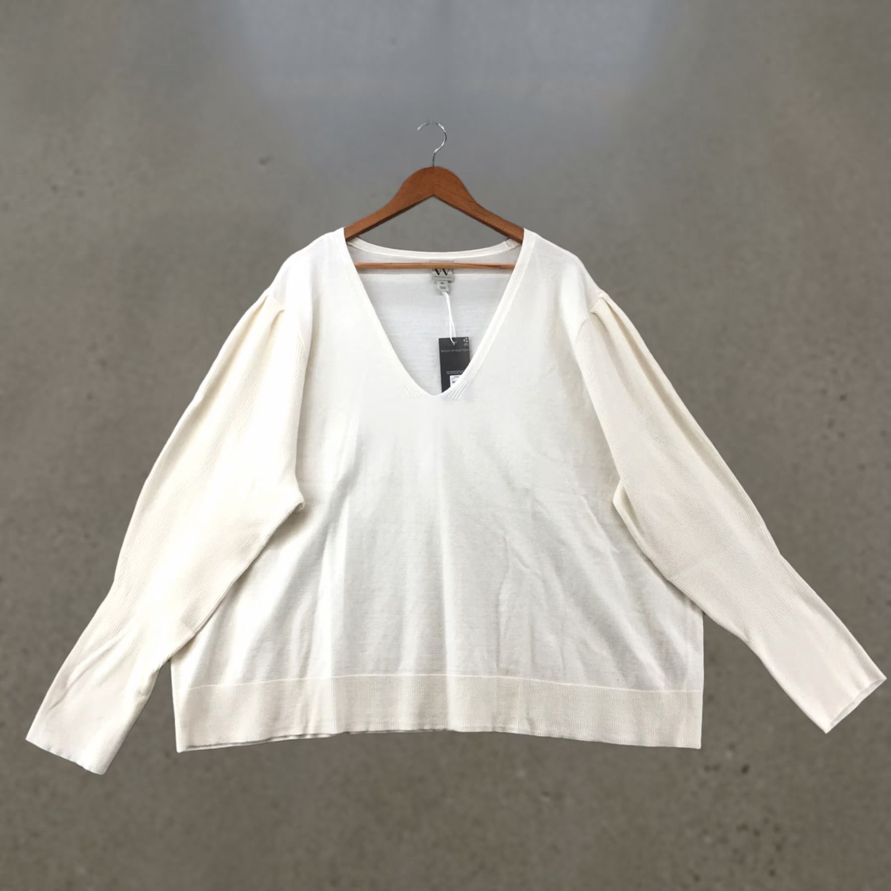 Worthington Worthington Vneck Sweater Womens 5X White Solid Rayon Blend Dolman Sleeve NEW SKU: Plus Size Pullover Womens Clothing Size XXL / US 16-18 / IT 52-54 - 1 Thumbnail