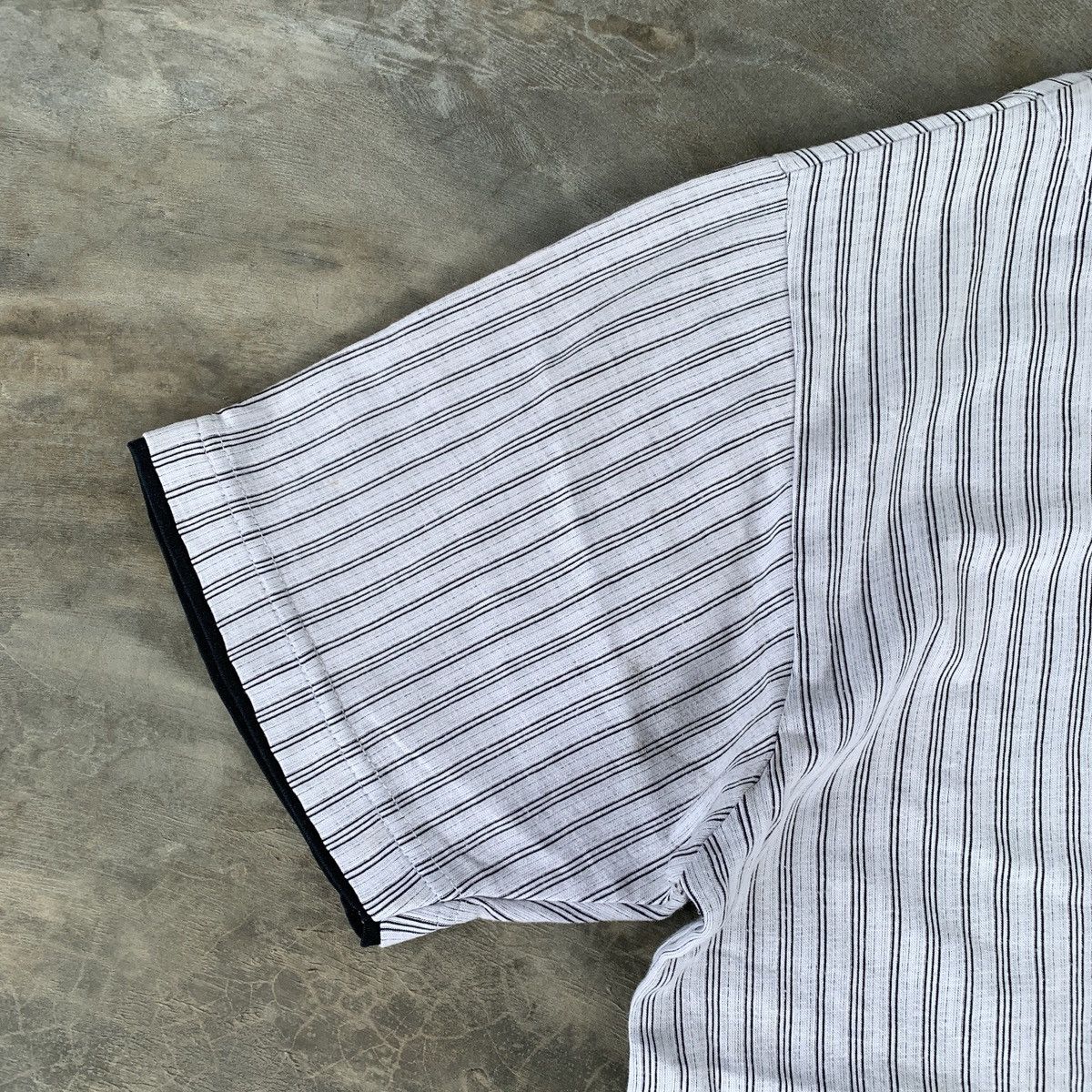 20471120 2000s Nota Bene LGB Ifsixwasnine Laces Stripe Tshirt Size US L / EU 52-54 / 3 - 8 Thumbnail