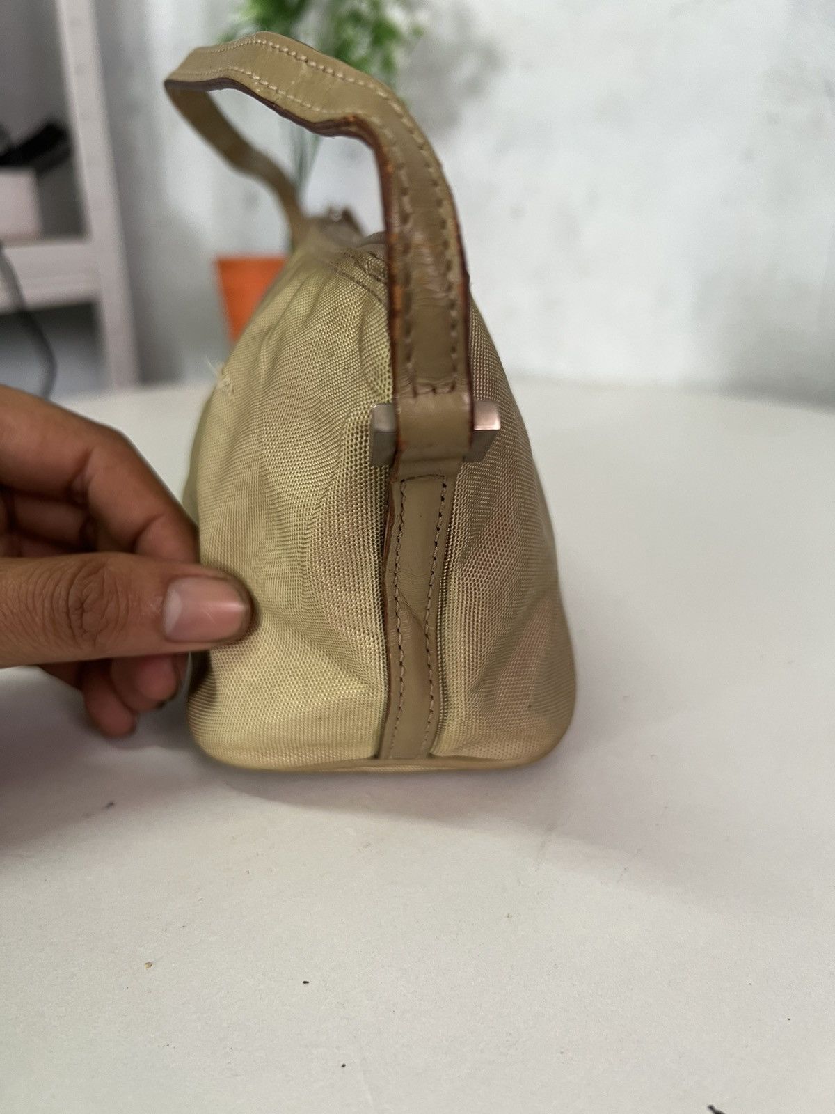 Gucci × Vintage Gucci distress Vintage Ponchete Size ONE SIZE - 5 Thumbnail