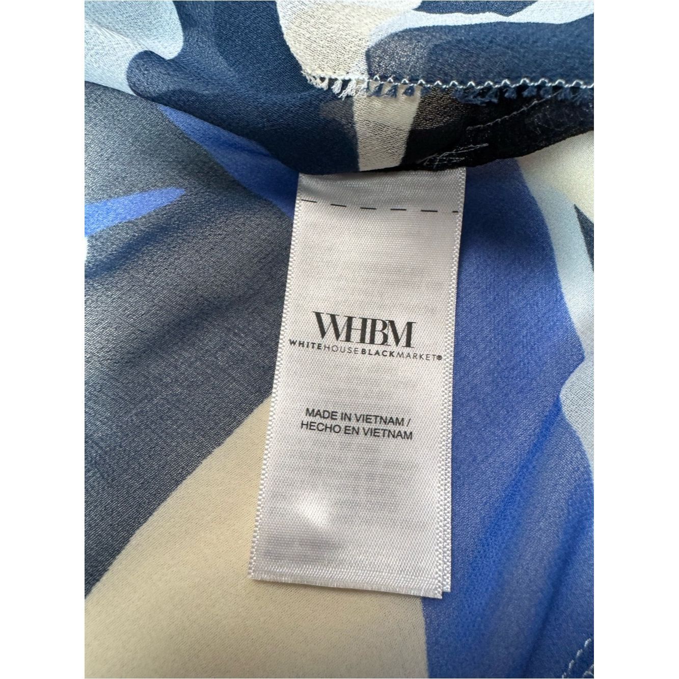 White House Black Market White House Black Market Sheer Abstract Blue and White Ruff Size XS / US 0-2 / IT 36-38 - 7 Thumbnail