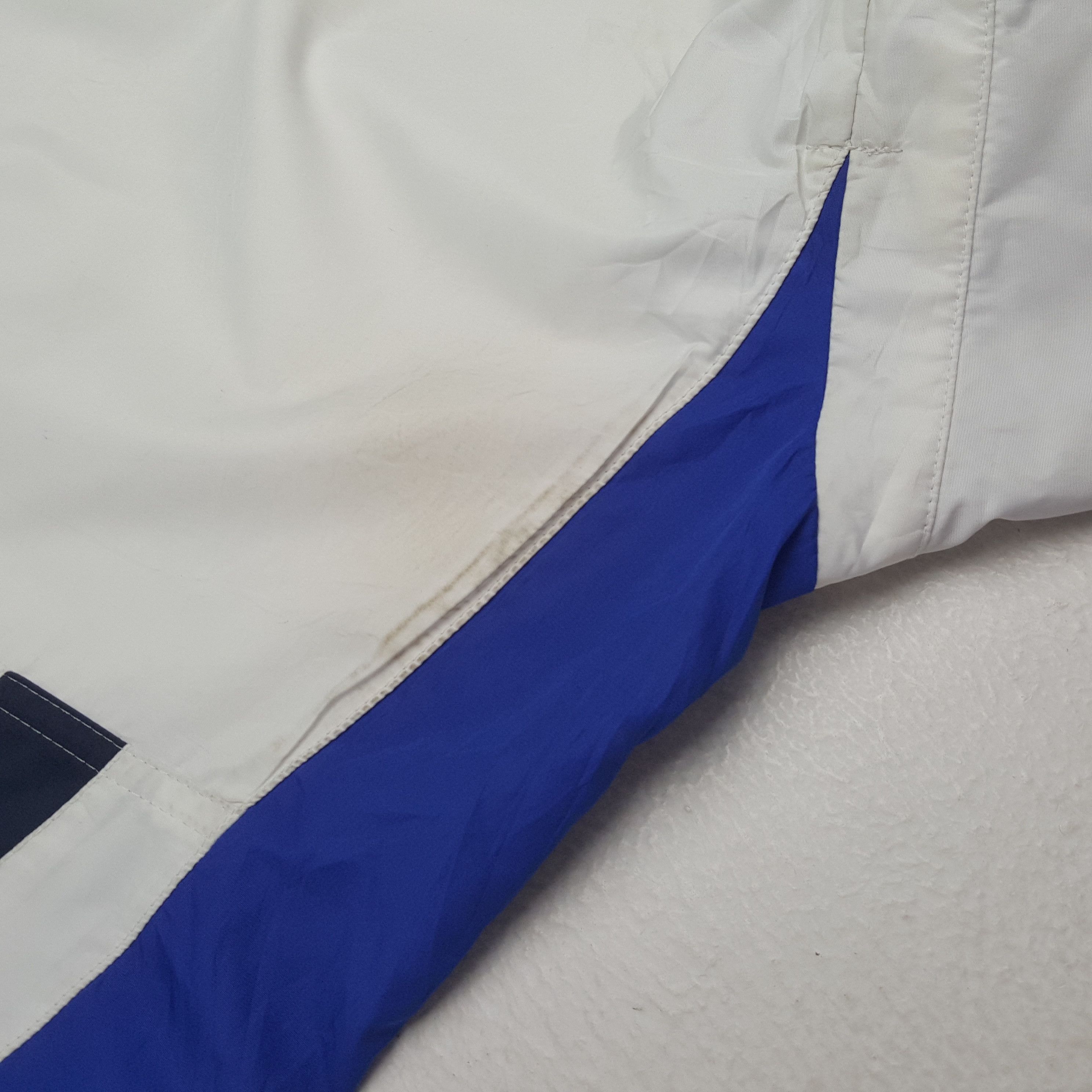 Japanese Brand Vintage Yonex Japan Sportswear Windbreaker Jacket RR19 Size US L / EU 52-54 / 3 - 7 Thumbnail
