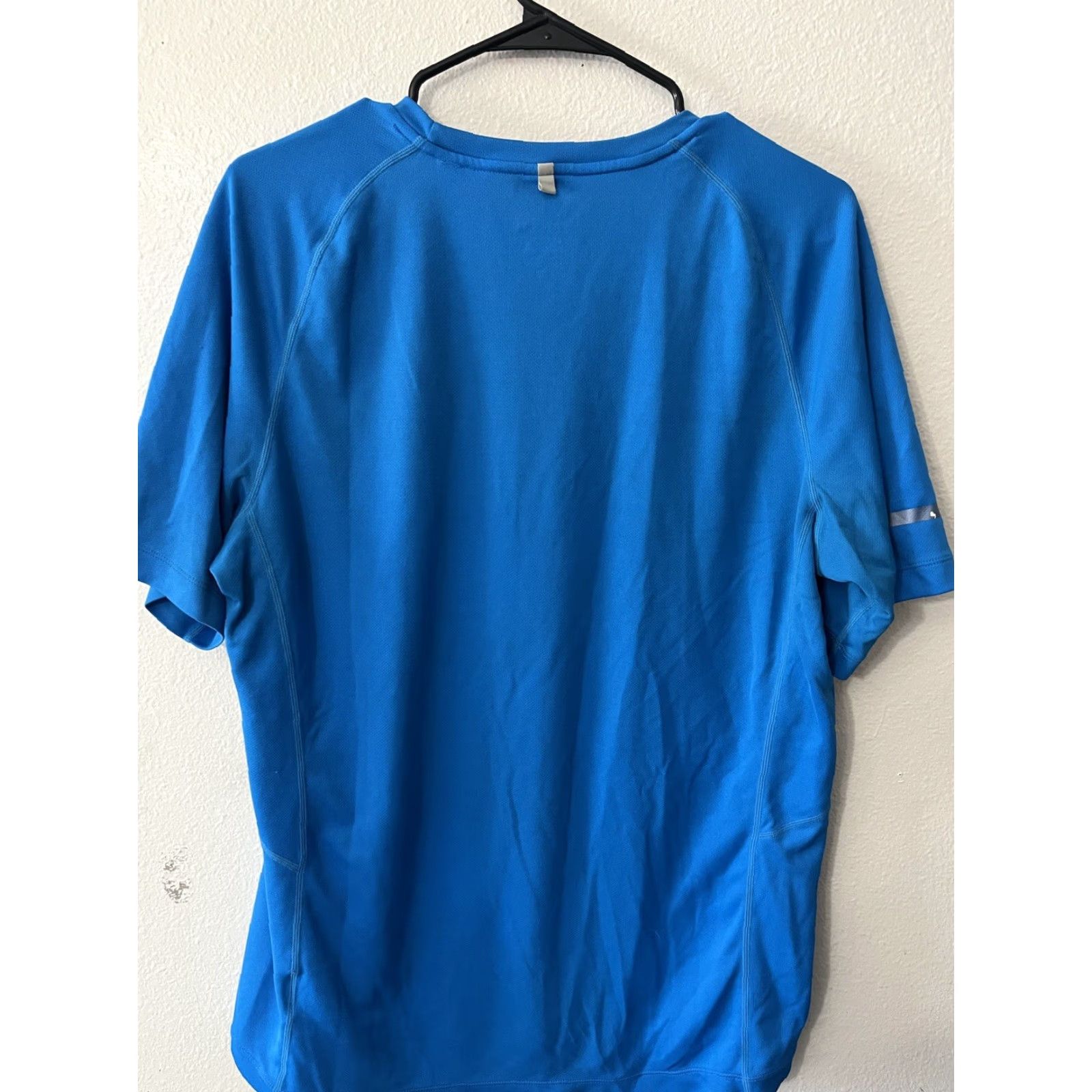Nike Nike Dri-Fit Tee Mens Large Blue 717405-406 Shirt Mens L Blue Nike Dri-Fit Tee 717405-406 Size US L / EU 52-54 / 3 - 3 Thumbnail