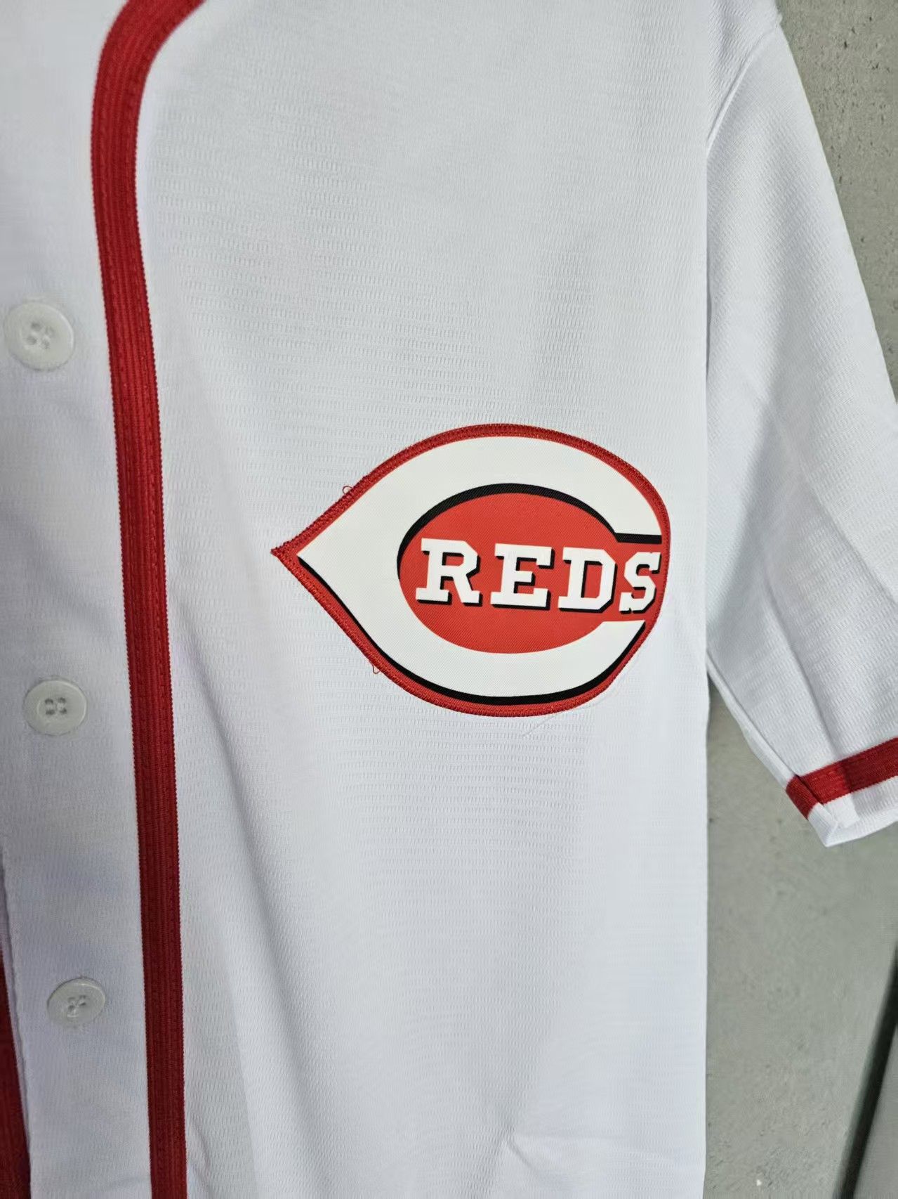 MLB Cincinnati Reds #44 DE LA CRUZ Jersey XL Size US XL / EU 56 / 4 - 4 Thumbnail