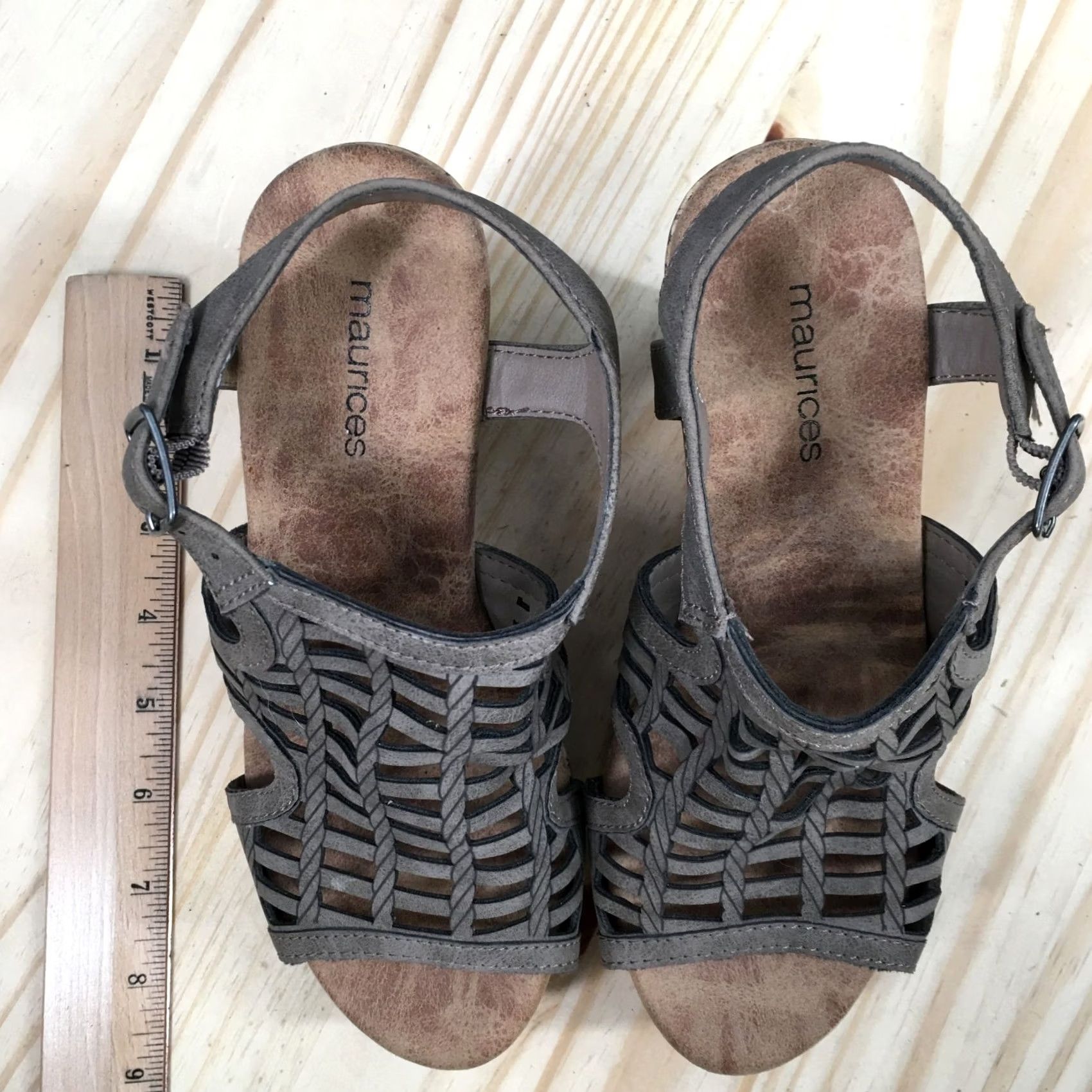 Vintage Maurices Sandals Womens 6 M Francie Slingback Wedge Grey Faux Leather Casual Shoes Size US 4 / IT 34 - 5 Thumbnail