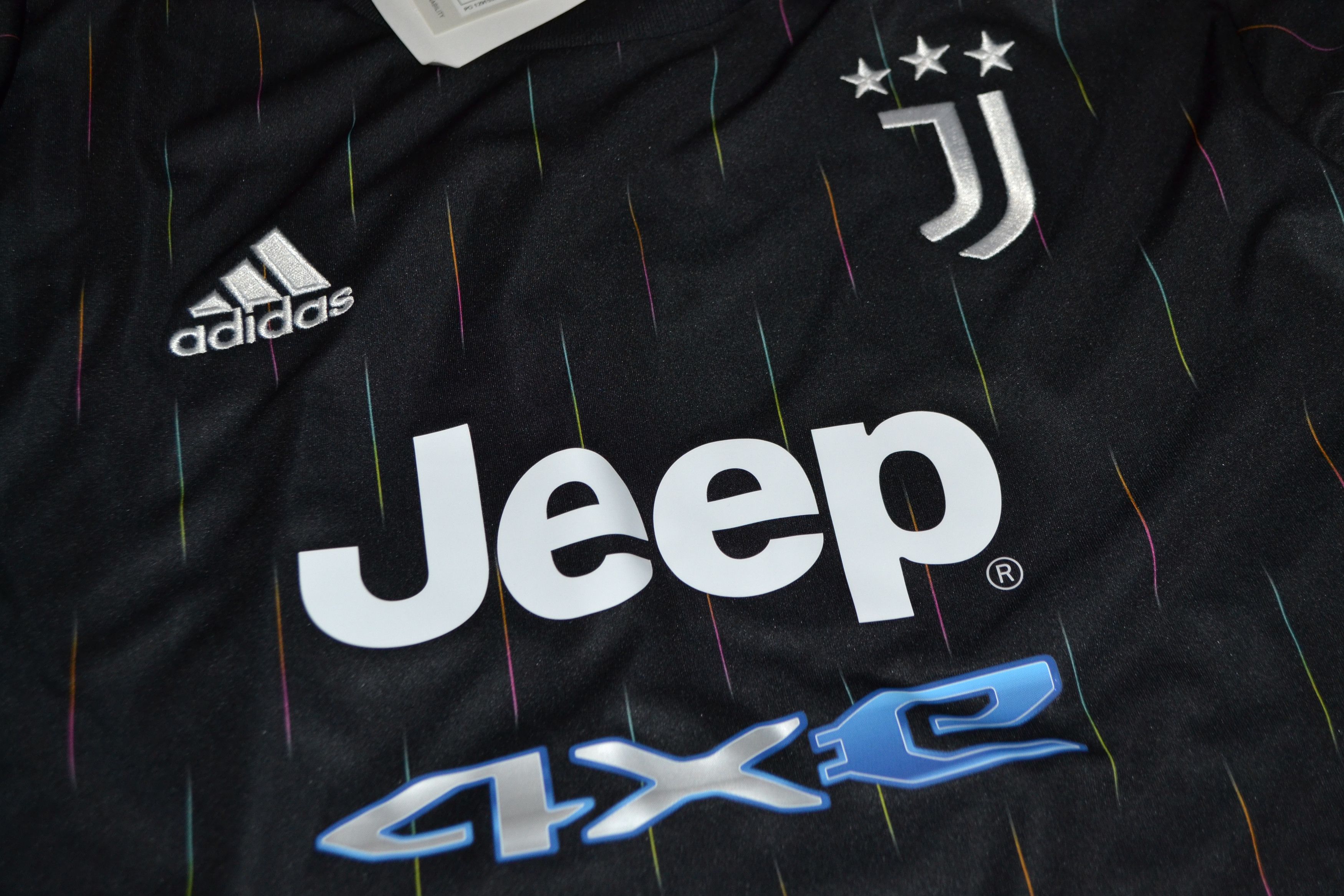 Adidas Juventus Away 2021 2022 Shirt Soccer Jersey Size US L / EU 52-54 / 3 - 5 Thumbnail
