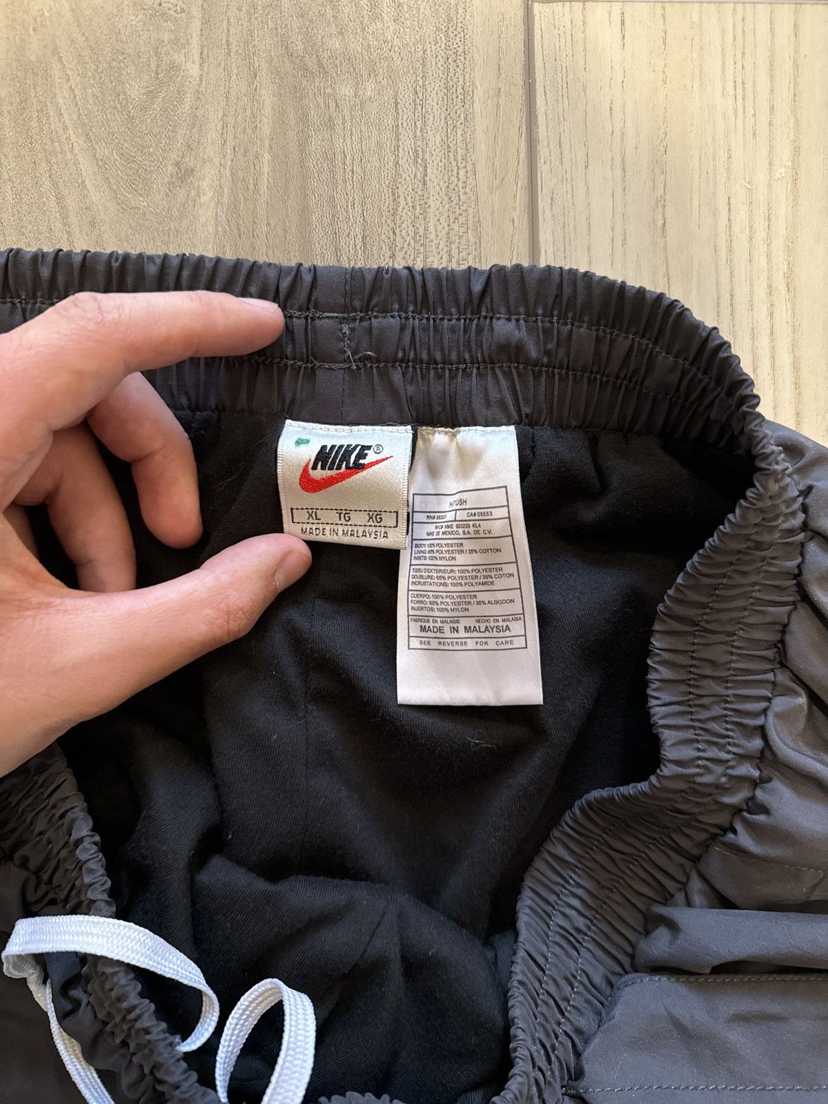 Nike Y2K Nike Nylon Sweatpants Size US 30 / EU 46 - 3 Thumbnail