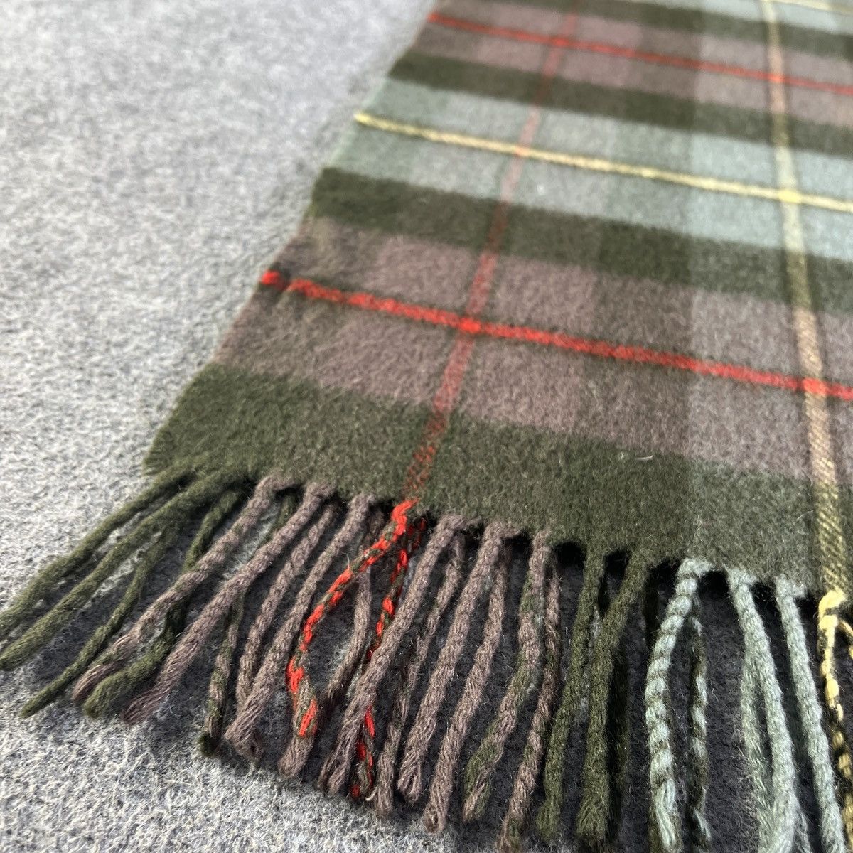 Johnstons Of Elgin Johnstons Of Elgin Scarf / Muffler / Neckwear T1123 Size ONE SIZE - 8 Thumbnail