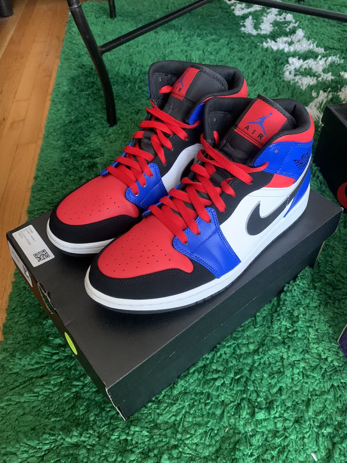 Jordan Brand × Nike Jordan 1 Mid Top 3 Size US 10 / EU 43 - 2 Thumbnail