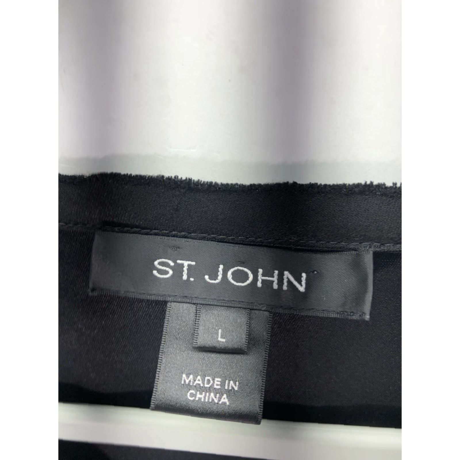 Vintage St John Tank Shirt Women Large Black Sleeveless Pullover Triacetate Stretch Tank Shirt Women Large Black Sleeveless Pullover 90s? Size L / US 10 / IT 46 - 4 Thumbnail