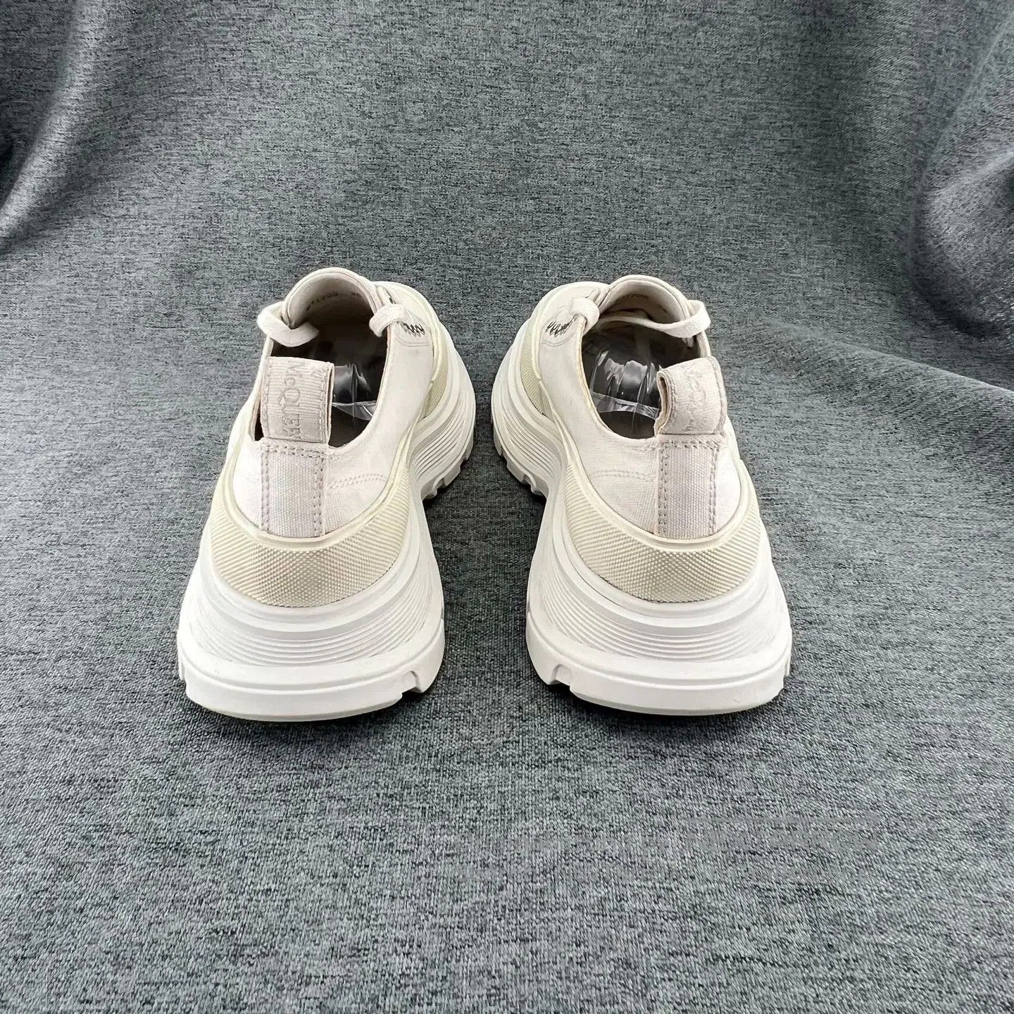 Alexander McQueen Alexander McQueen Low-Top Sneakers. Size US 5 / IT 35 - 5 Thumbnail