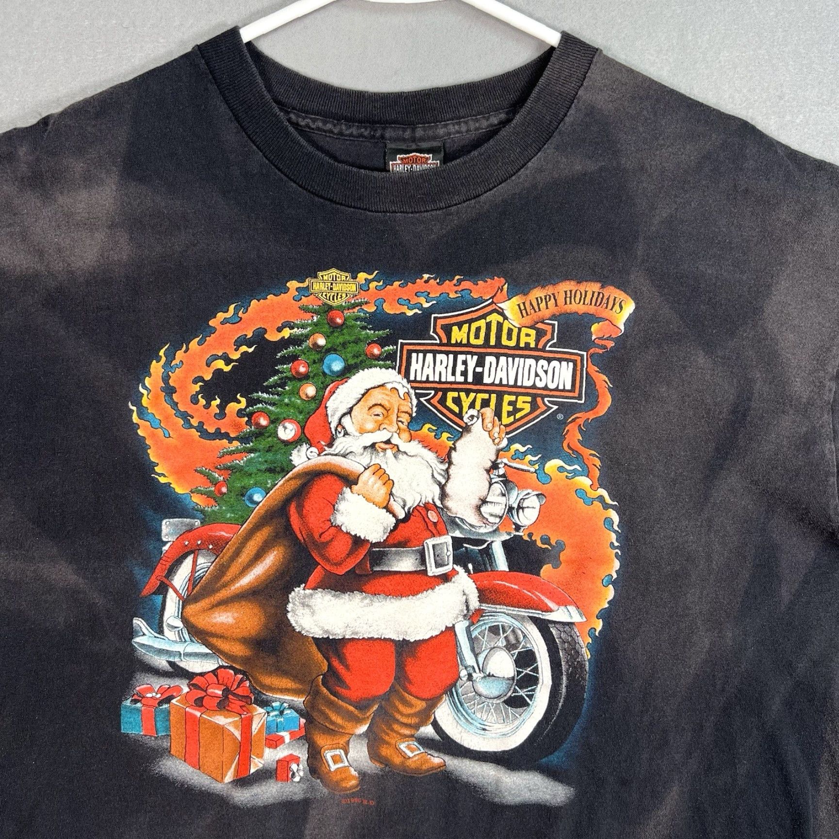 Harley Davidson VINTAGE Harley-Davidson 90s Santa Claus T Shirt Adult 2XL Black Mens Shirt 1990s Graphic Tee Men Black Harley-Davidson Santa Claus 2XL Mens Size US XXL / EU 58 / 5 - 5 Thumbnail