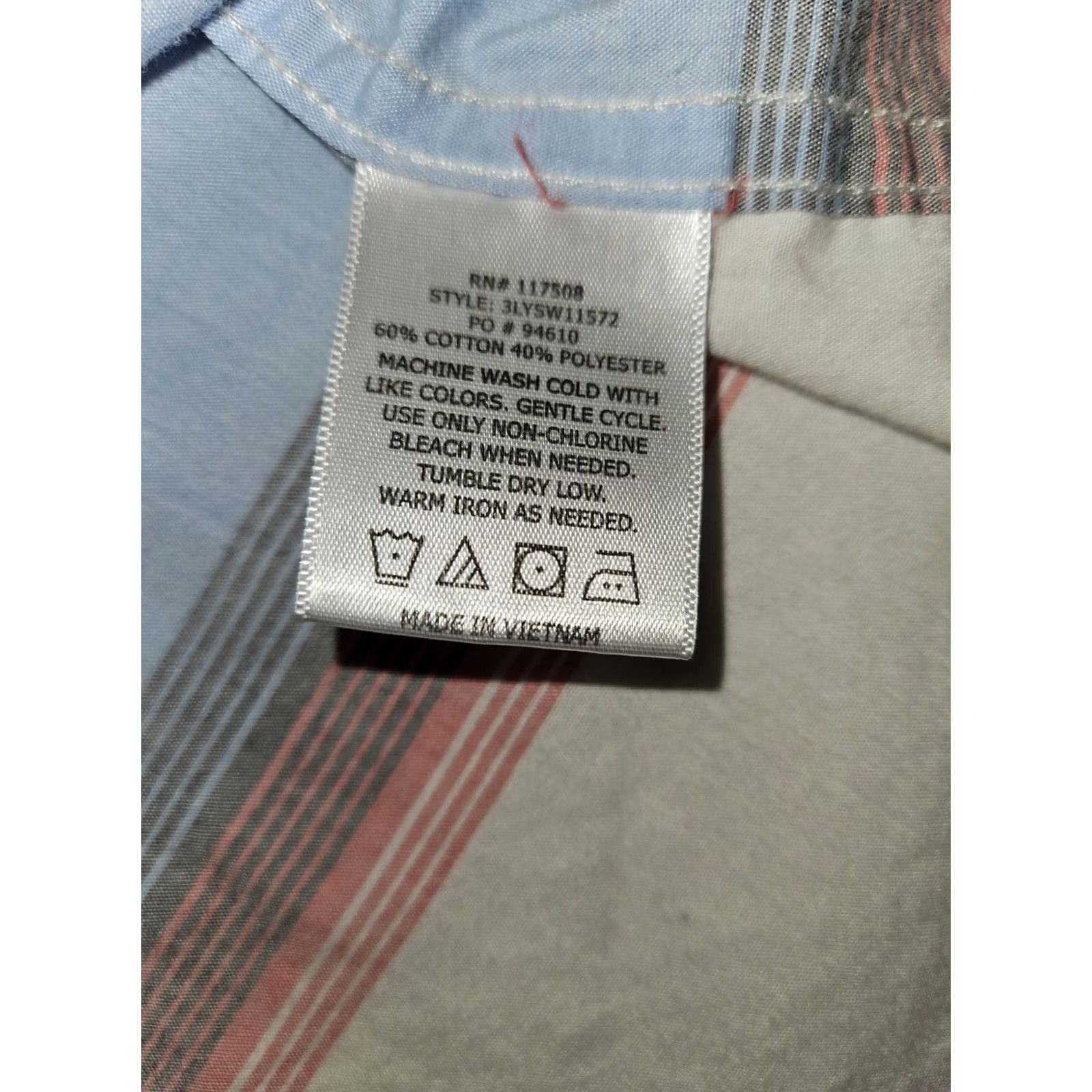 Levi's VINTAGE? No. Levi's Button Down Shirt XL Men's Short Sleeve Striped Casual Classic Size US XL / EU 56 / 4 - 6 Thumbnail