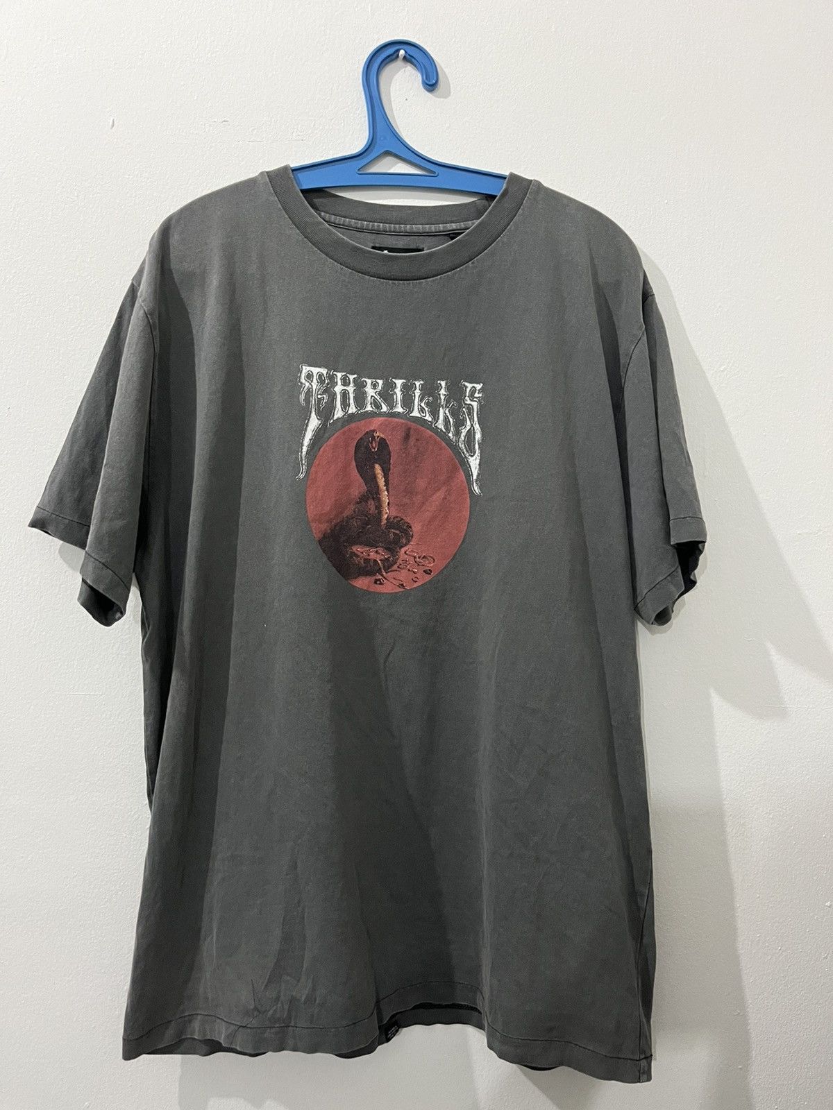 THRILLS 💥Perfectly Sunfaded Thrills Cobra Streetwear Skate T Shirts Size US L / EU 52-54 / 3 - 2 Thumbnail