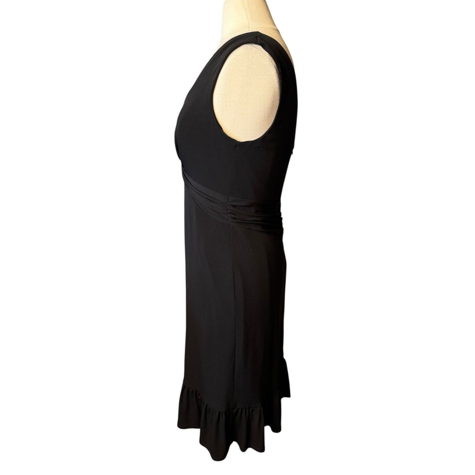 White House Black Market White House Black Market Little Black Dress V Neck Size L / US 10 / IT 46 - 3 Thumbnail