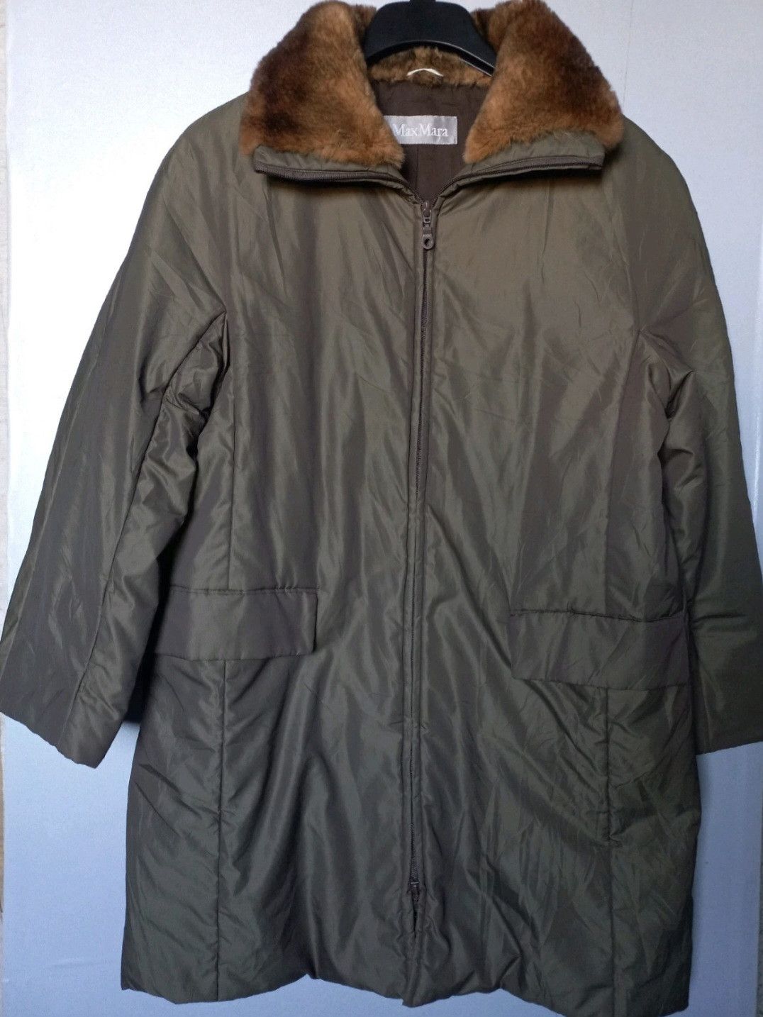 Max Mara Max Mara Jacket Coat With Fur Winter Khaki Usa 8 GB 10 Size M / US 6-8 / IT 42-44 - 1 Thumbnail