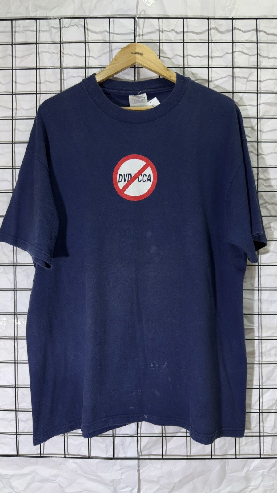 Vintage Vintage 90's center logo skate tee shirt Size US XL / EU 56 / 4 - 1 Thumbnail